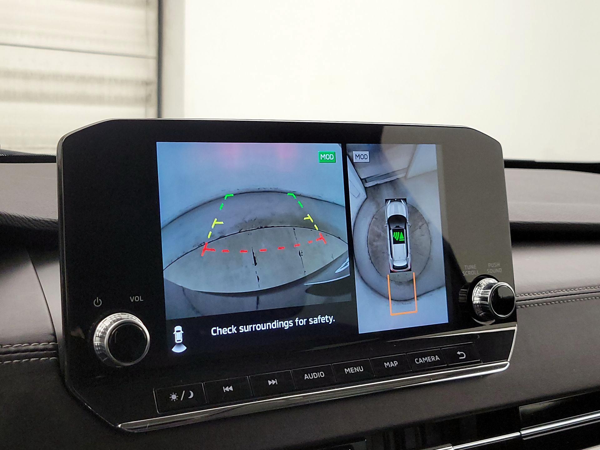 Thumbnail: 2023 Mitsubishi Outlander - 15