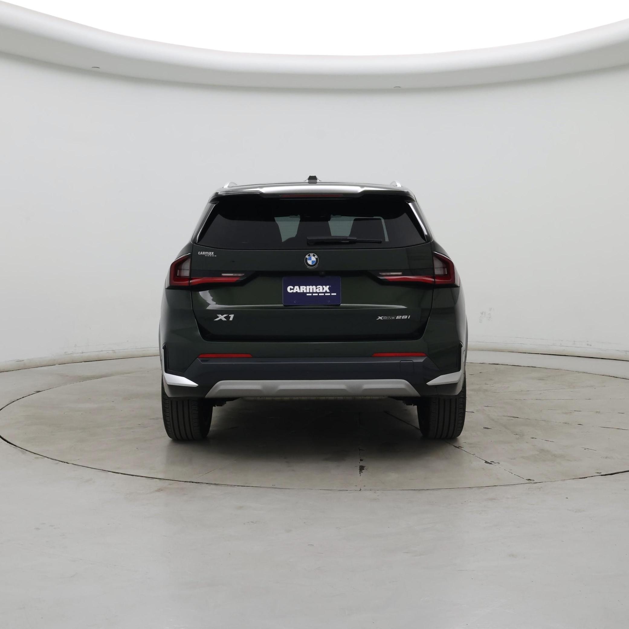 Thumbnail: 2023 BMW X1 - 6
