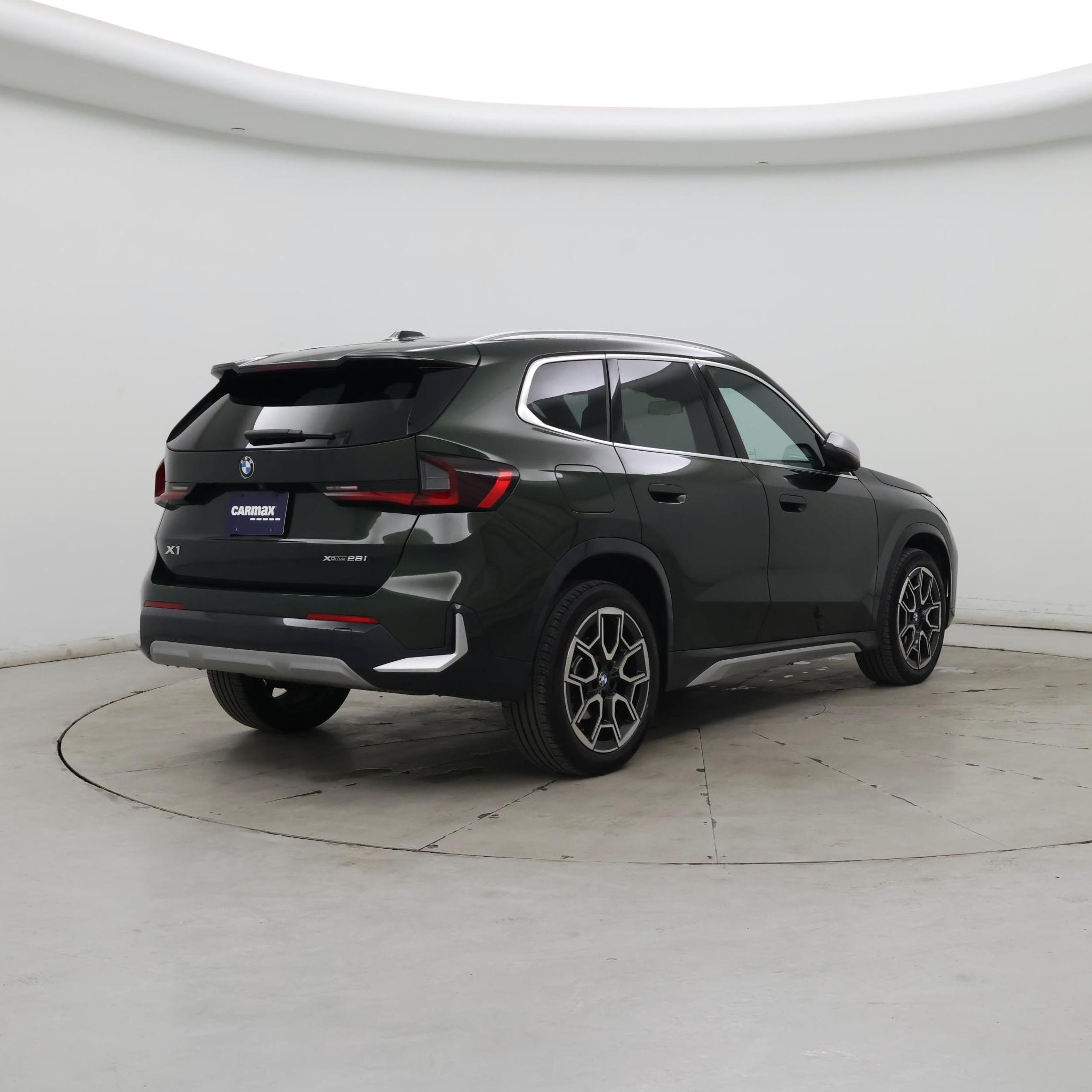 Thumbnail: 2023 BMW X1 - 8
