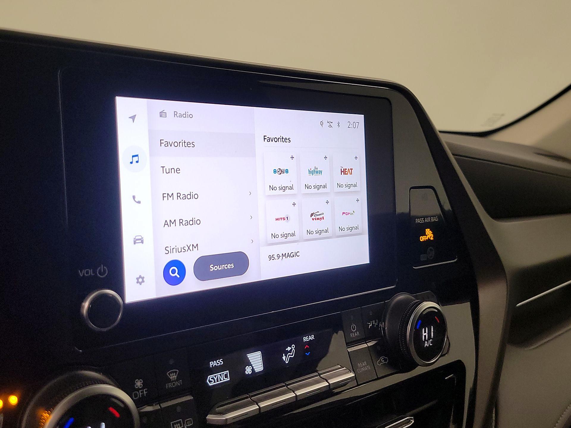 Thumbnail: 2024 Toyota Highlander - 15