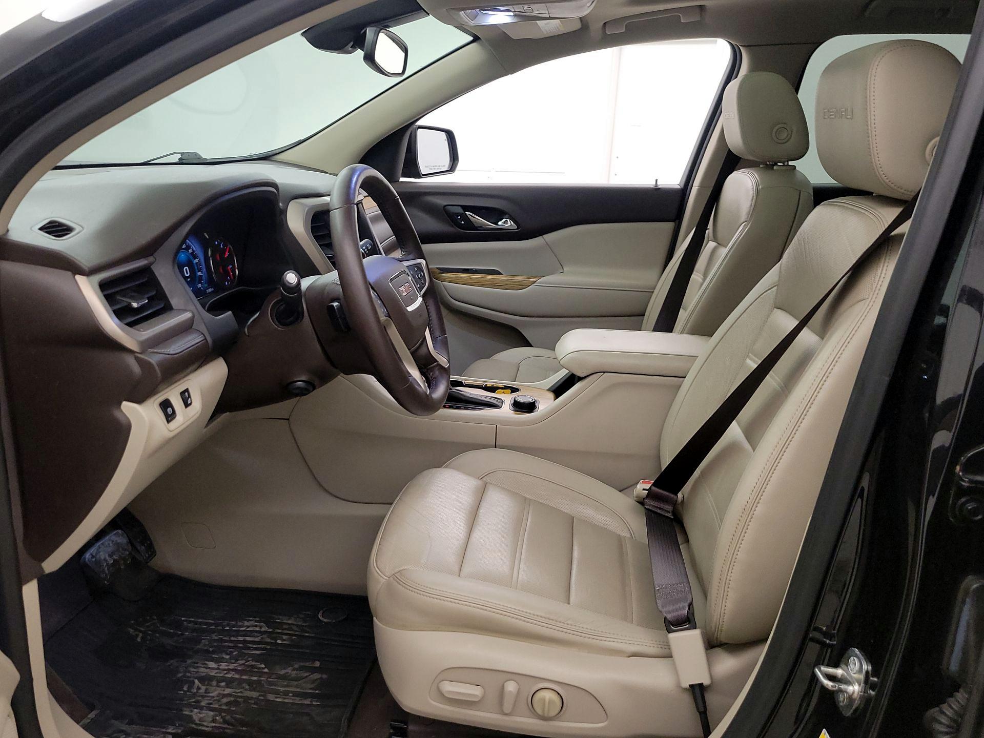 Thumbnail: 2017 GMC Acadia - 11