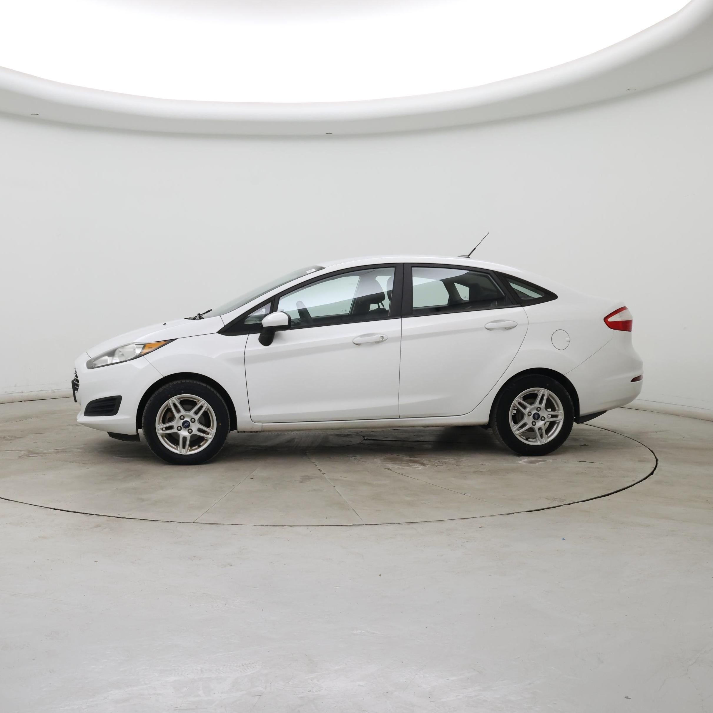 Thumbnail: 2017 Ford Fiesta - 3