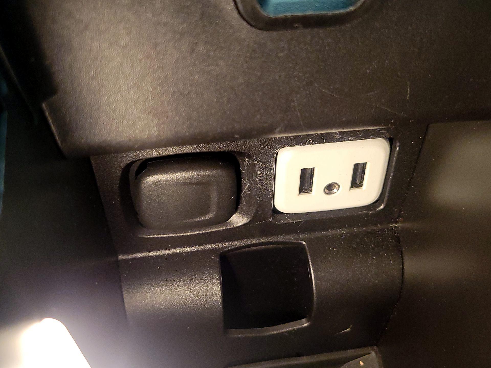 Thumbnail: 2016 Chevrolet Impala - 18