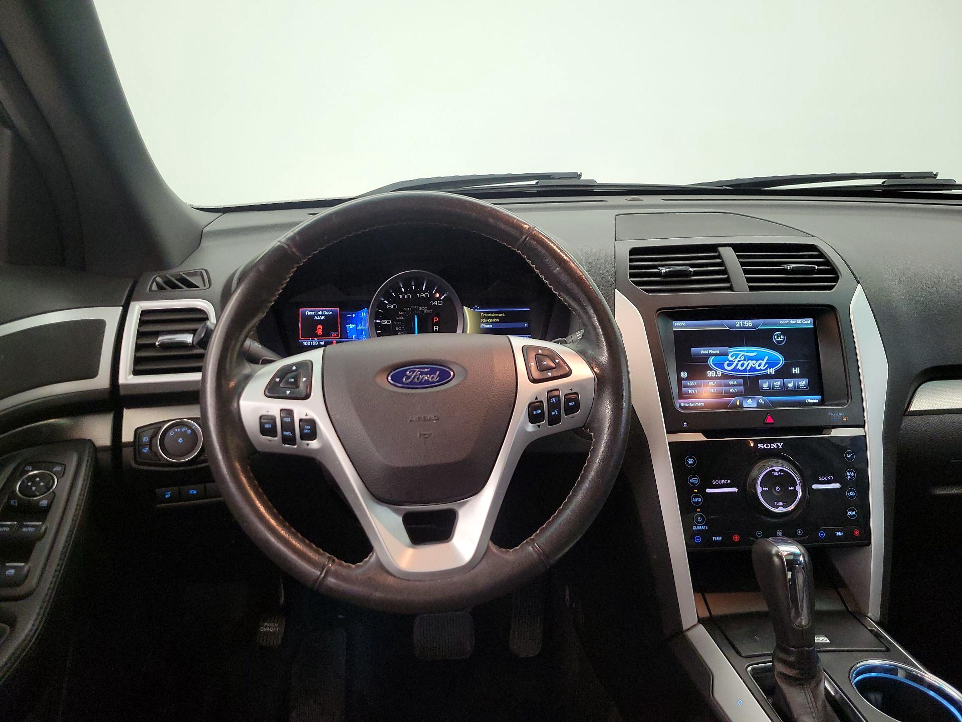 Thumbnail: 2014 Ford Explorer - 10