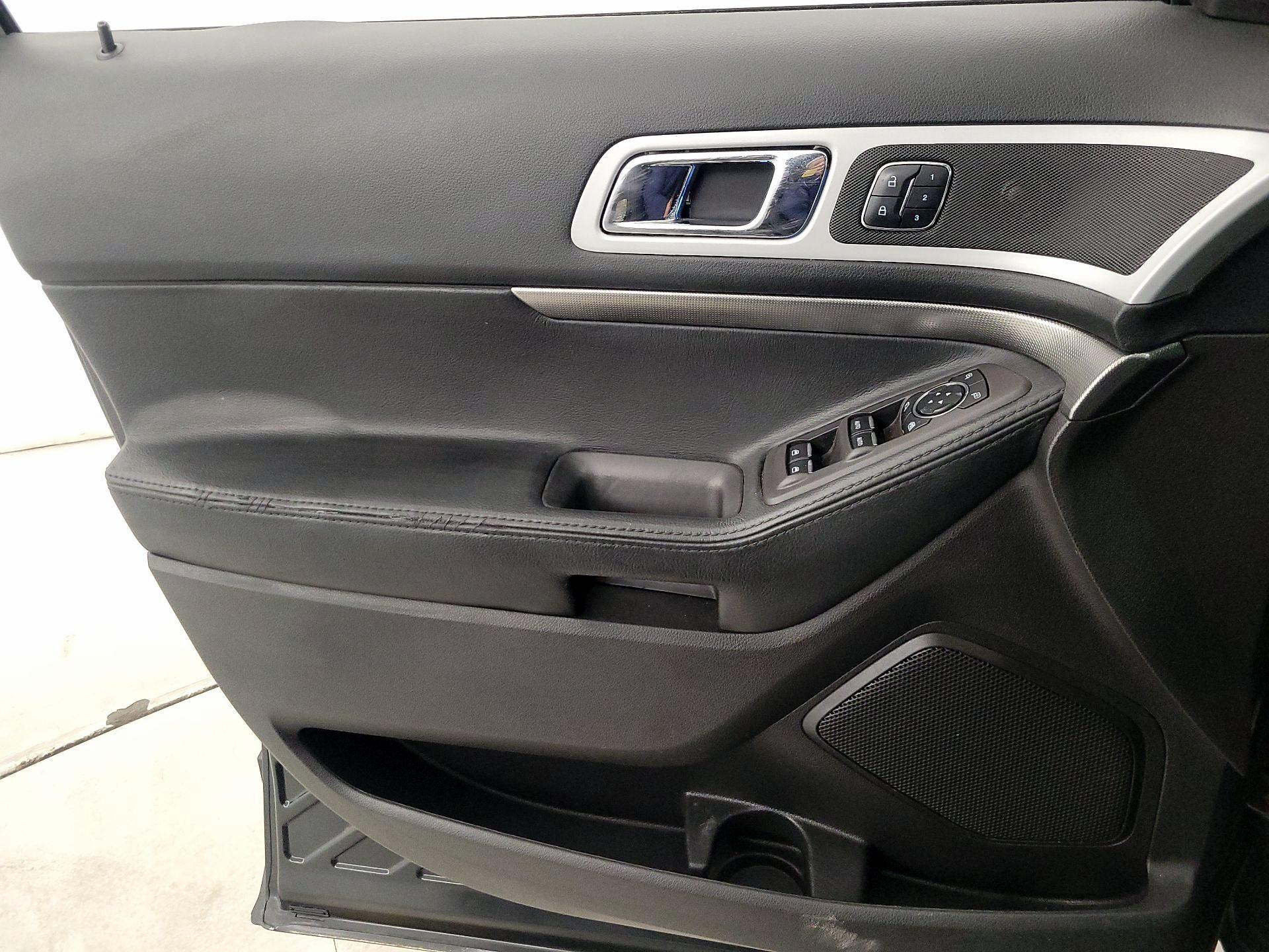 Thumbnail: 2014 Ford Explorer - 12