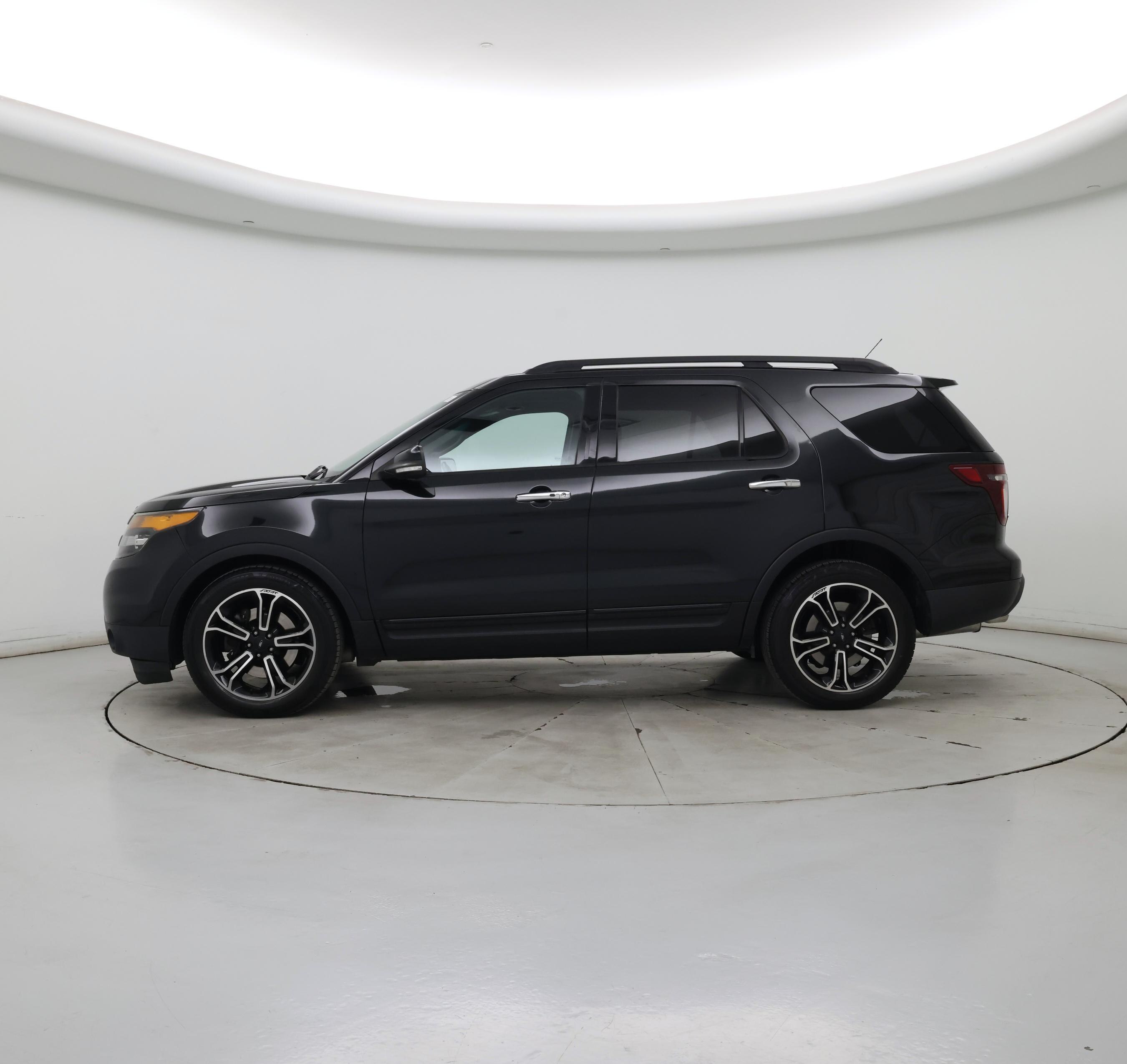 Thumbnail: 2014 Ford Explorer - 3