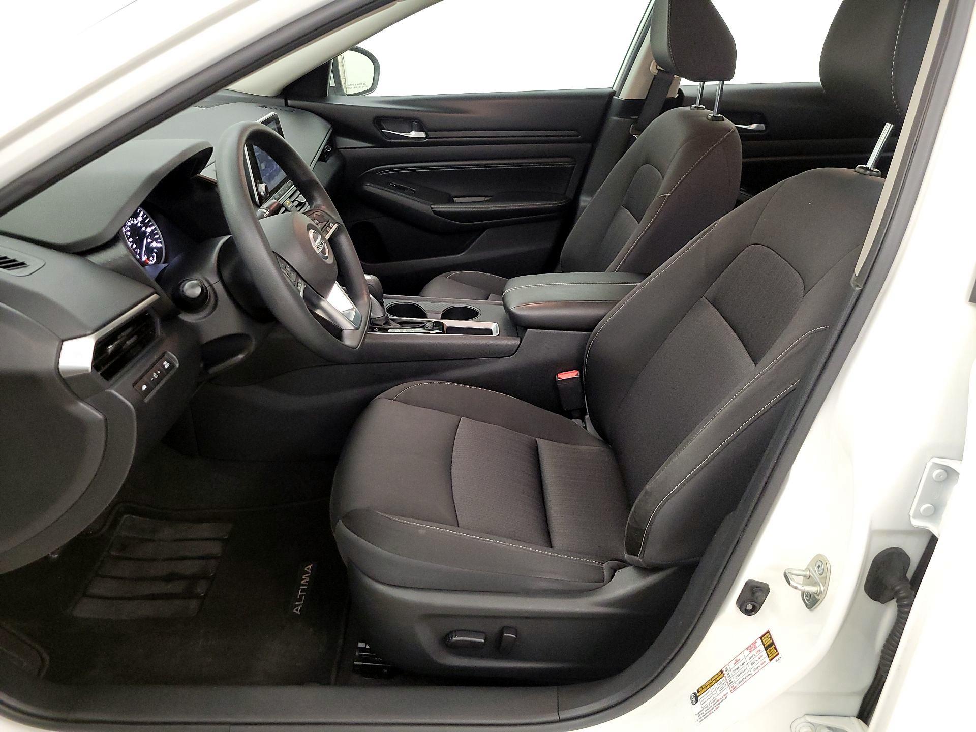 Thumbnail: 2020 Nissan Altima - 11