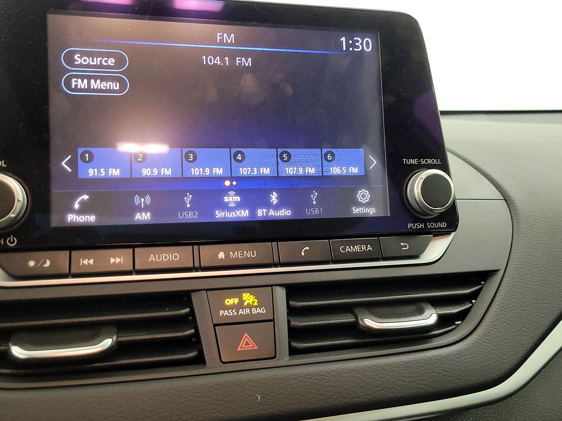 Thumbnail: 2020 Nissan Altima - 15