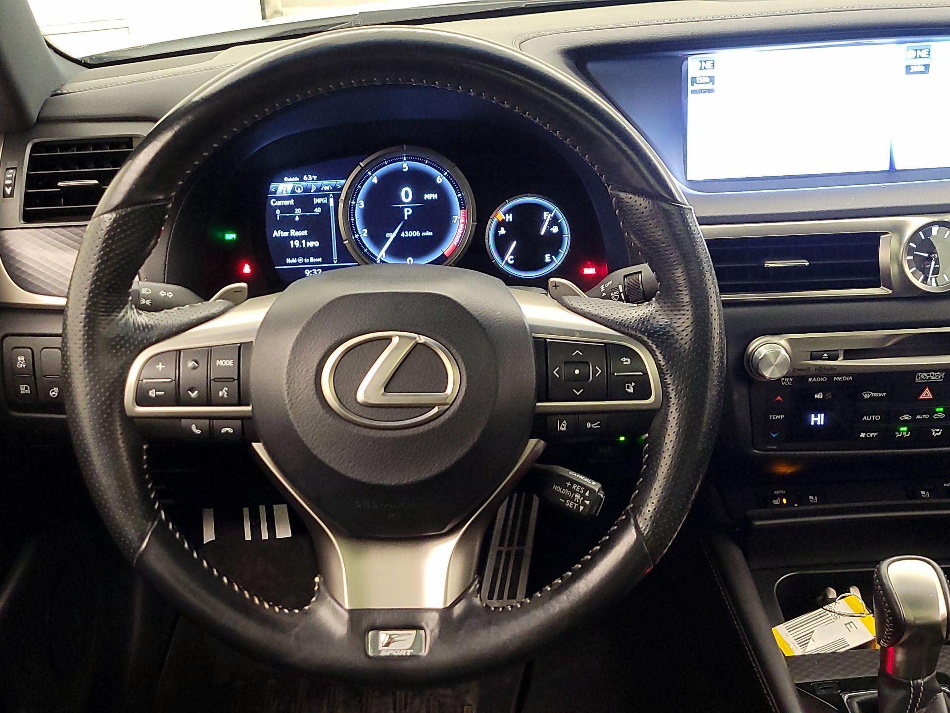 Thumbnail: 2018 Lexus GS - 10