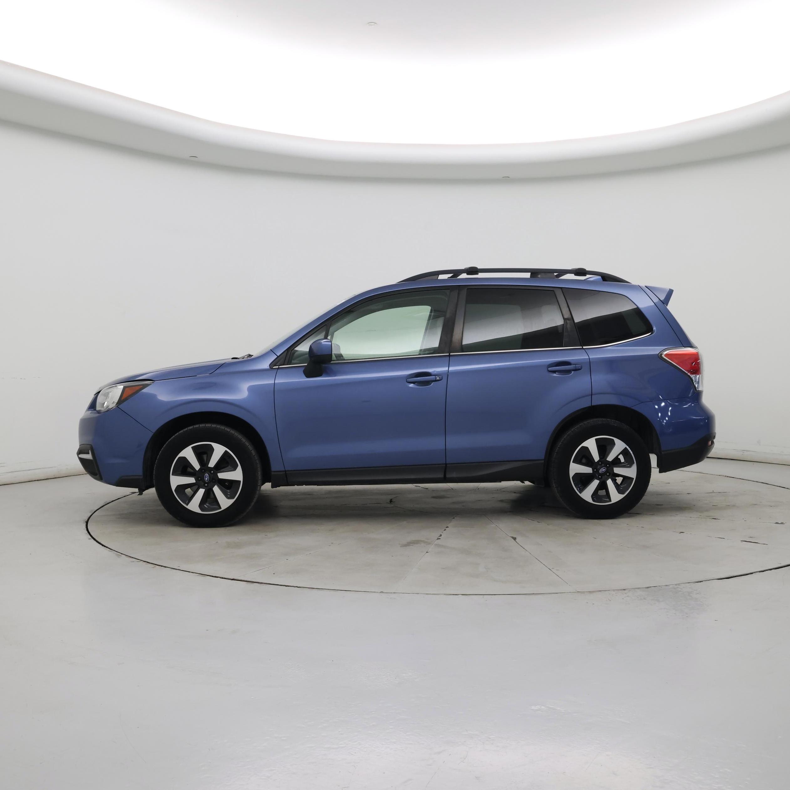 Thumbnail: 2018 Subaru Forester - 3