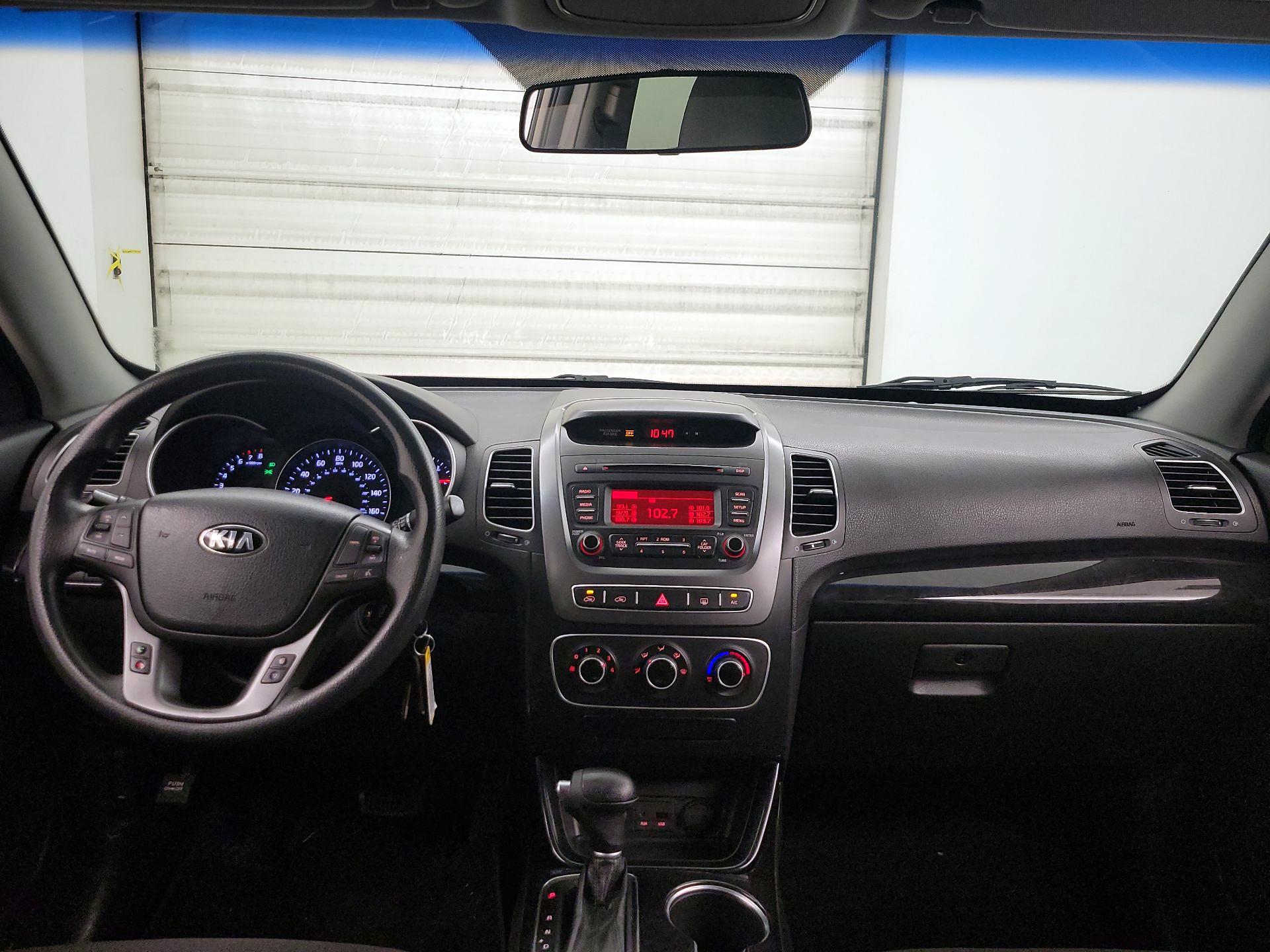 Thumbnail: 2015 Kia Sorento - 9