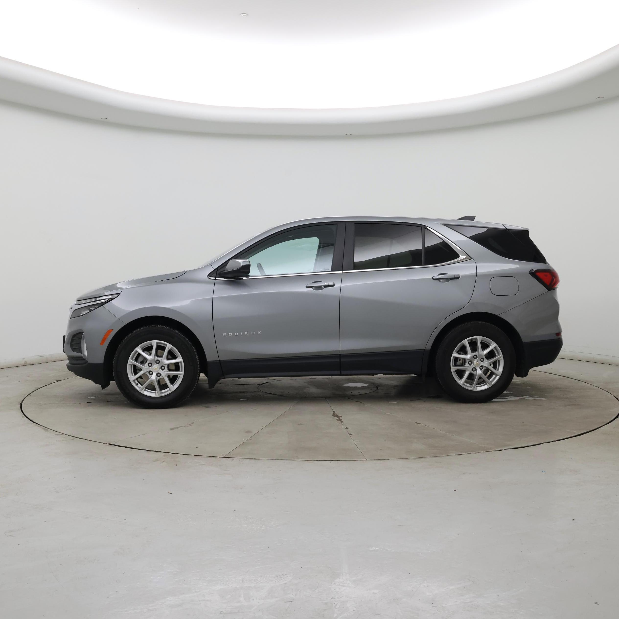 Thumbnail: 2024 Chevrolet Equinox - 3