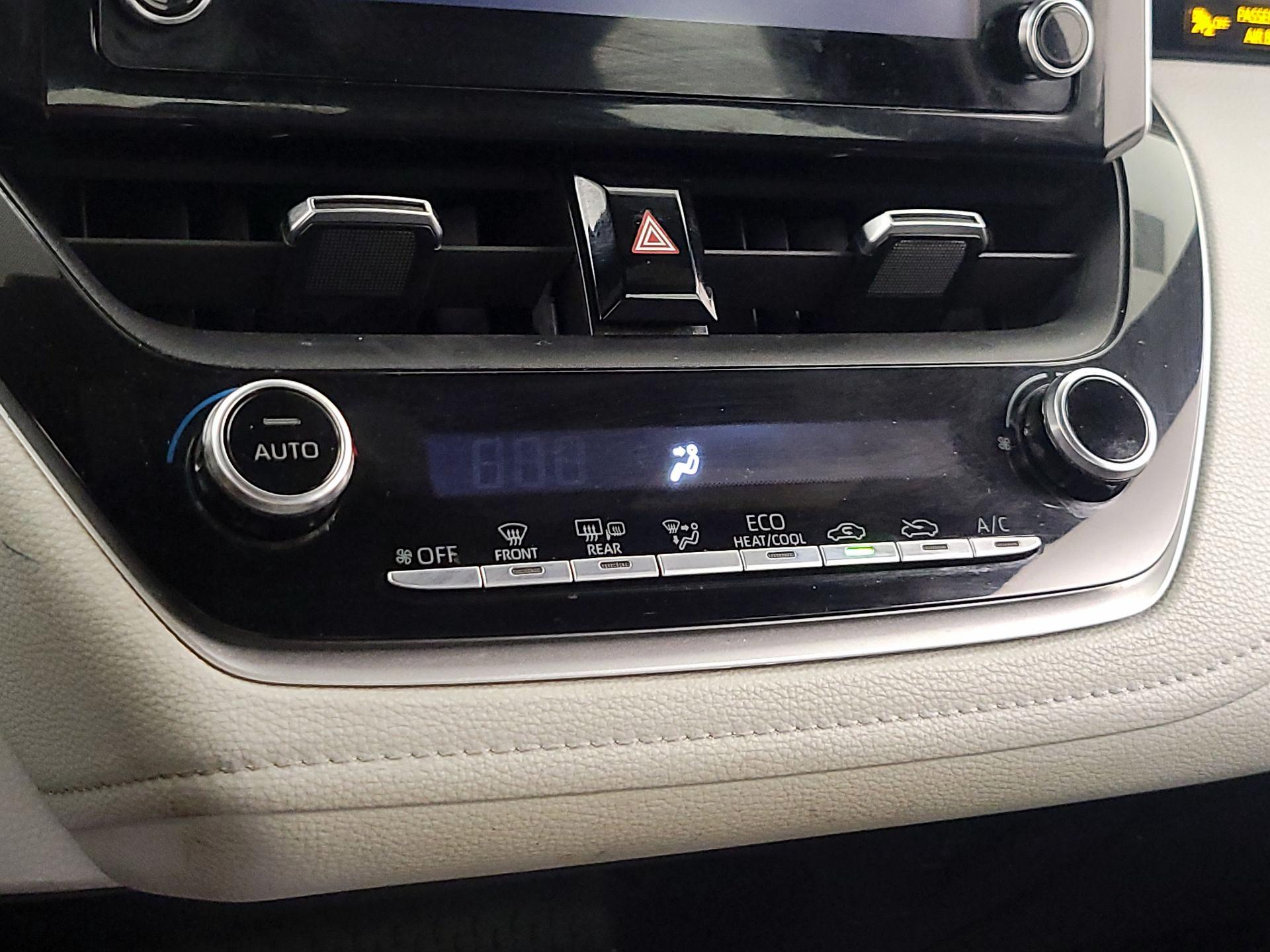 Thumbnail: 2020 Toyota Corolla - 16