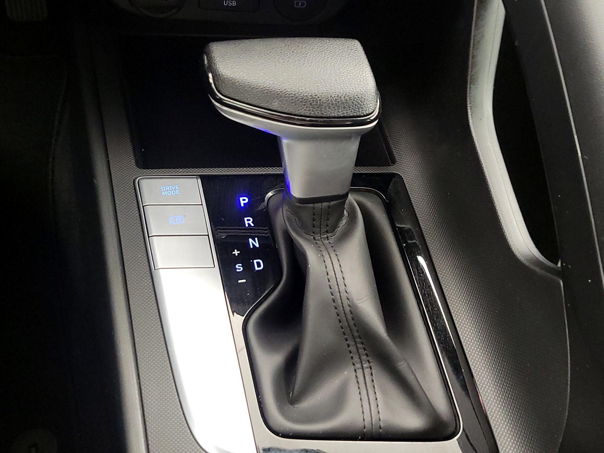 Thumbnail: 2024 Hyundai Elantra - 18