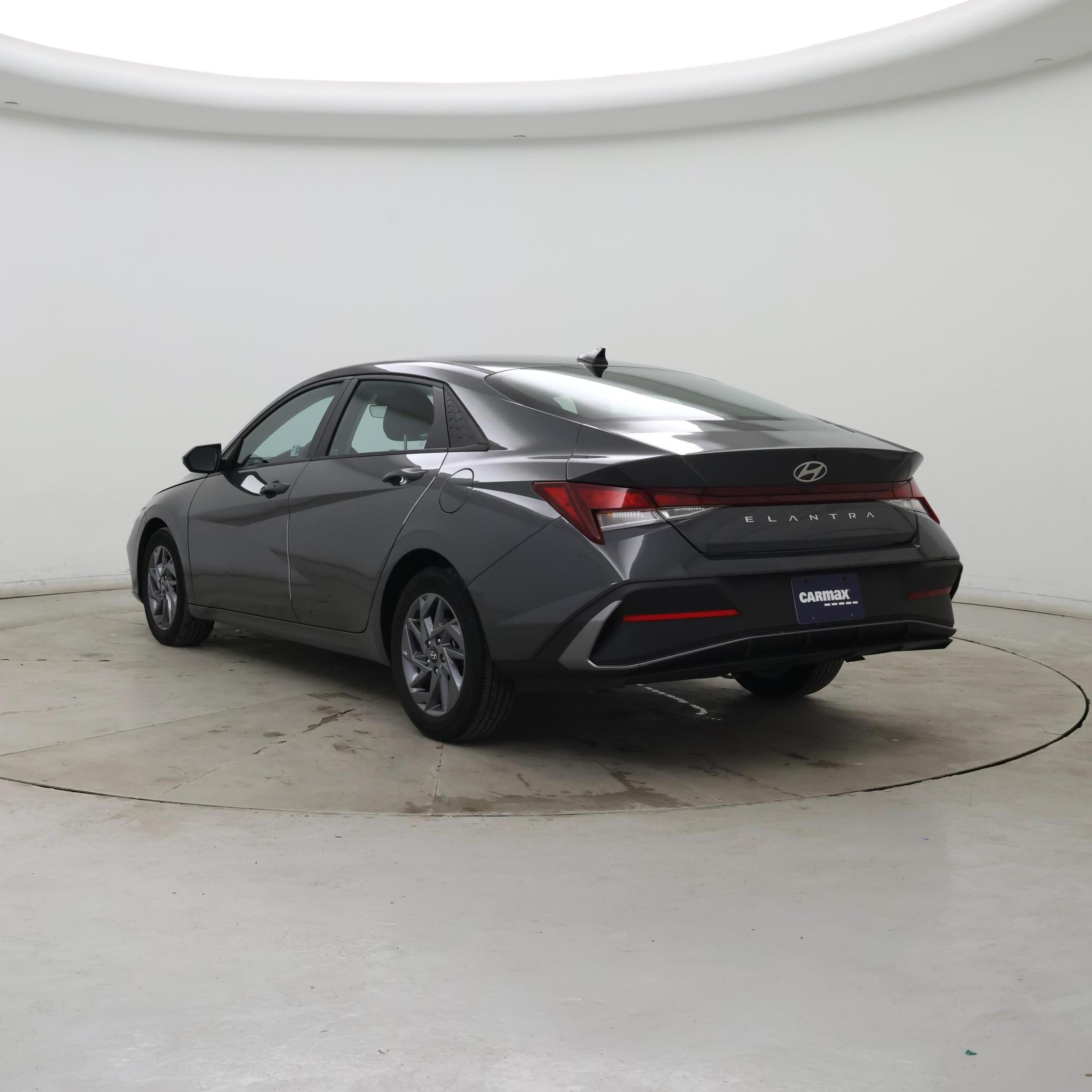 Thumbnail: 2024 Hyundai Elantra - 2