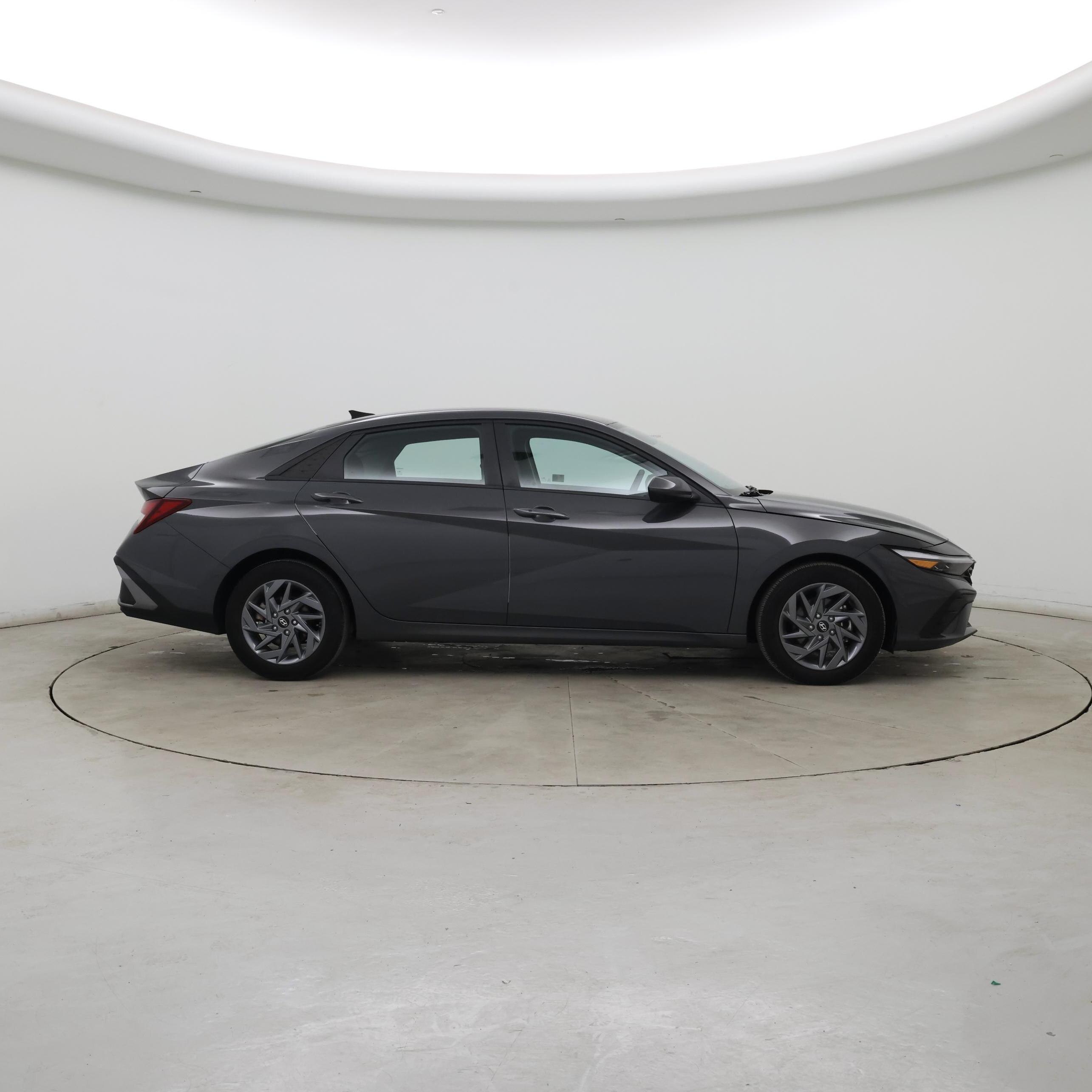 Thumbnail: 2024 Hyundai Elantra - 7