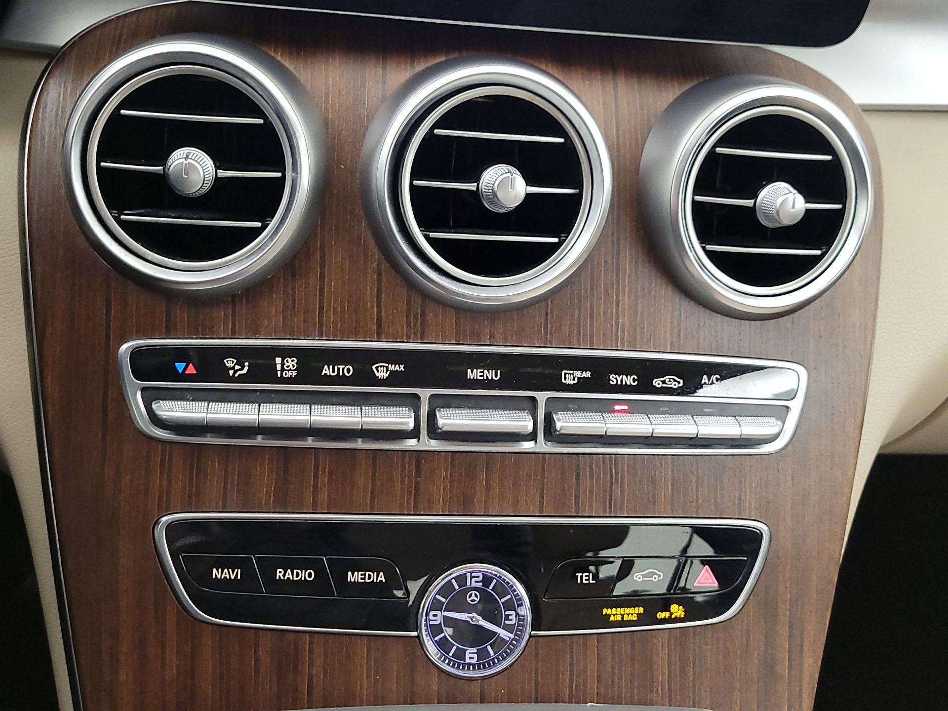 Thumbnail: 2020 Mercedes-Benz C-Class - 16