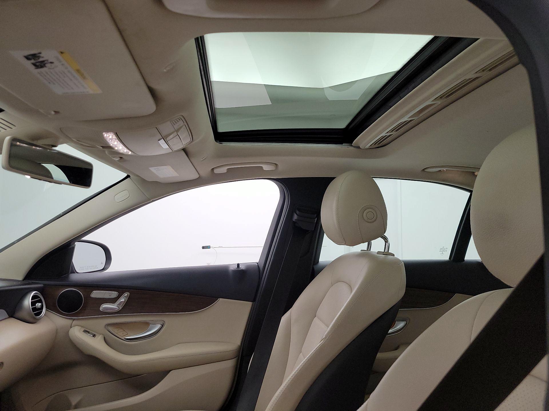 Thumbnail: 2020 Mercedes-Benz C-Class - 19