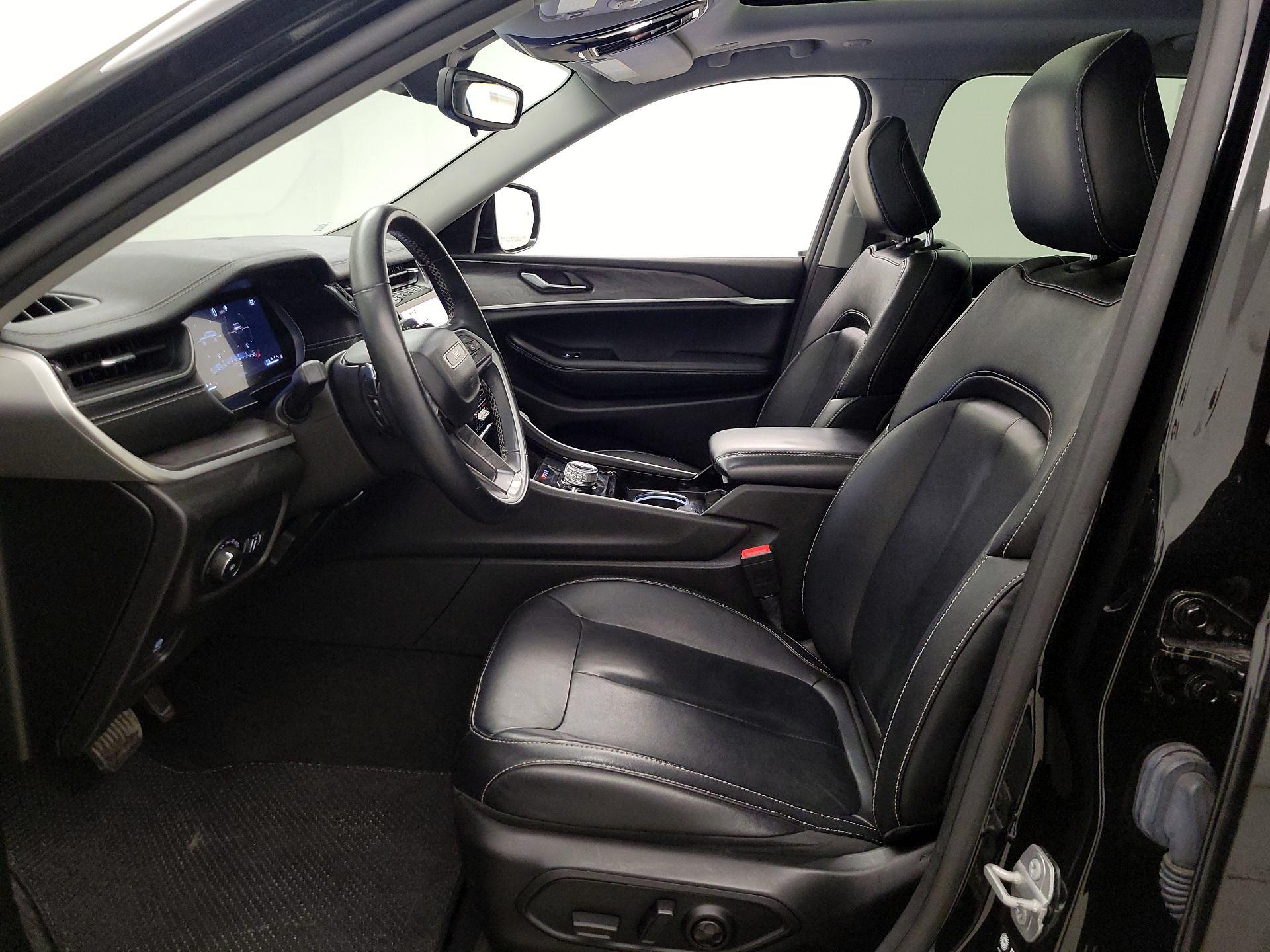 Thumbnail: 2022 Jeep Grand Cherokee L - 11