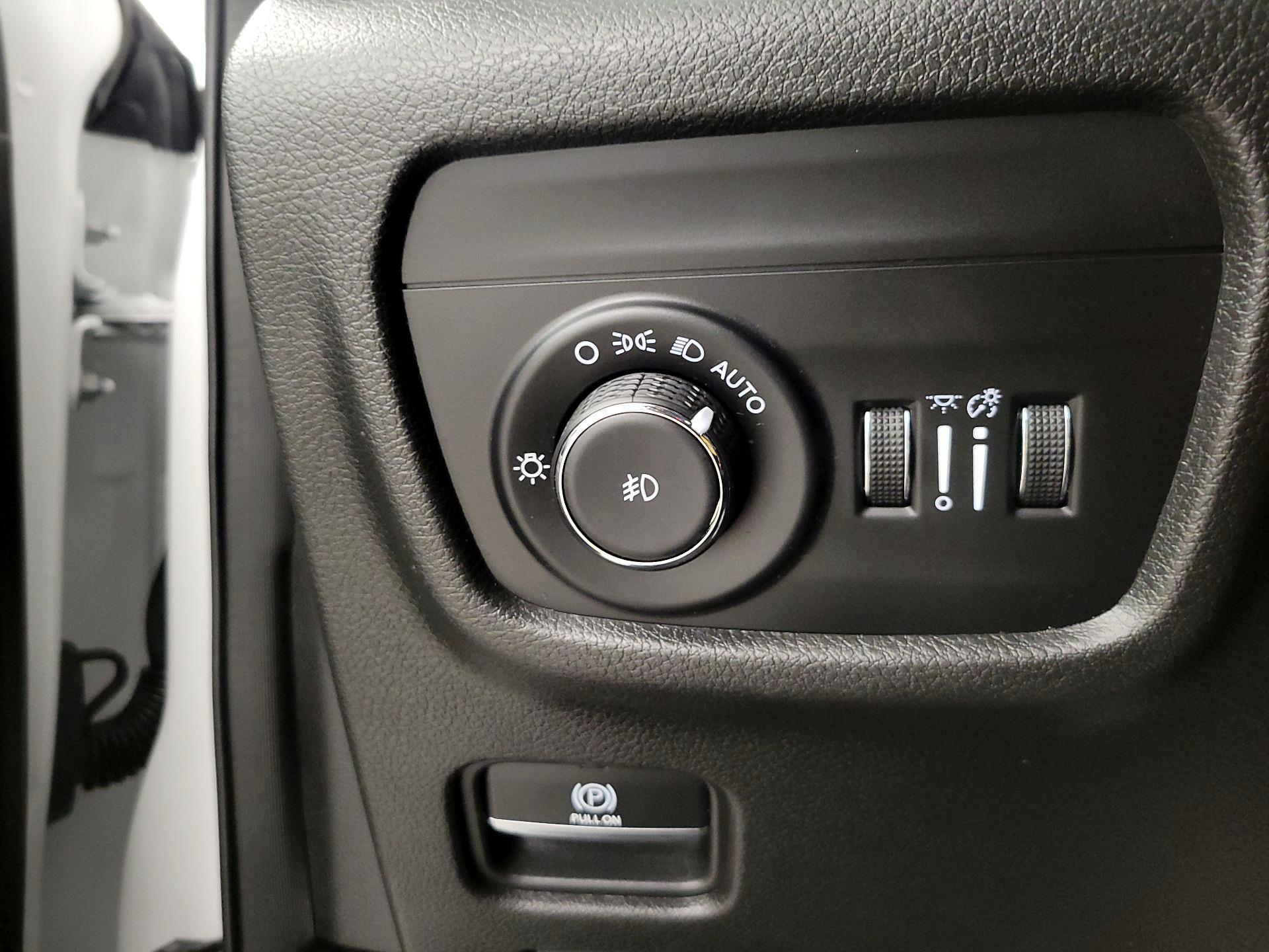 Thumbnail: 2023 Jeep Grand Cherokee - 13