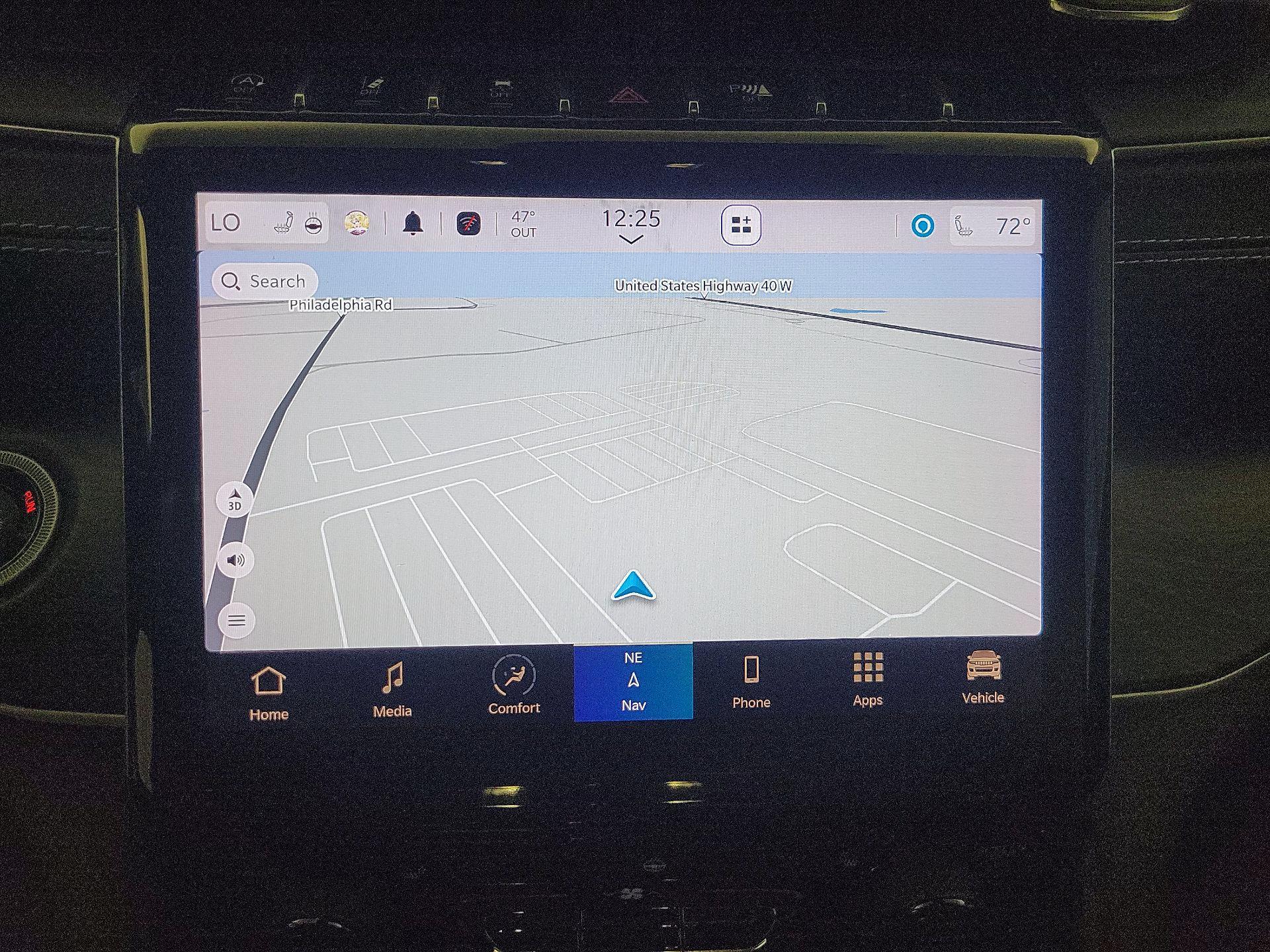 Thumbnail: 2023 Jeep Grand Cherokee - 14