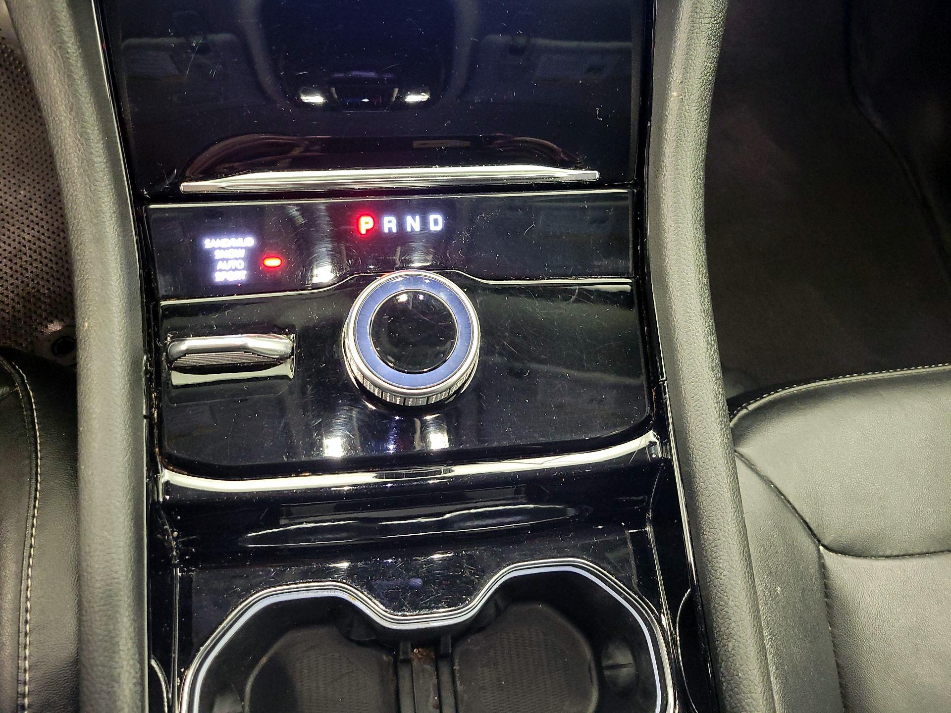 Thumbnail: 2023 Jeep Grand Cherokee - 18