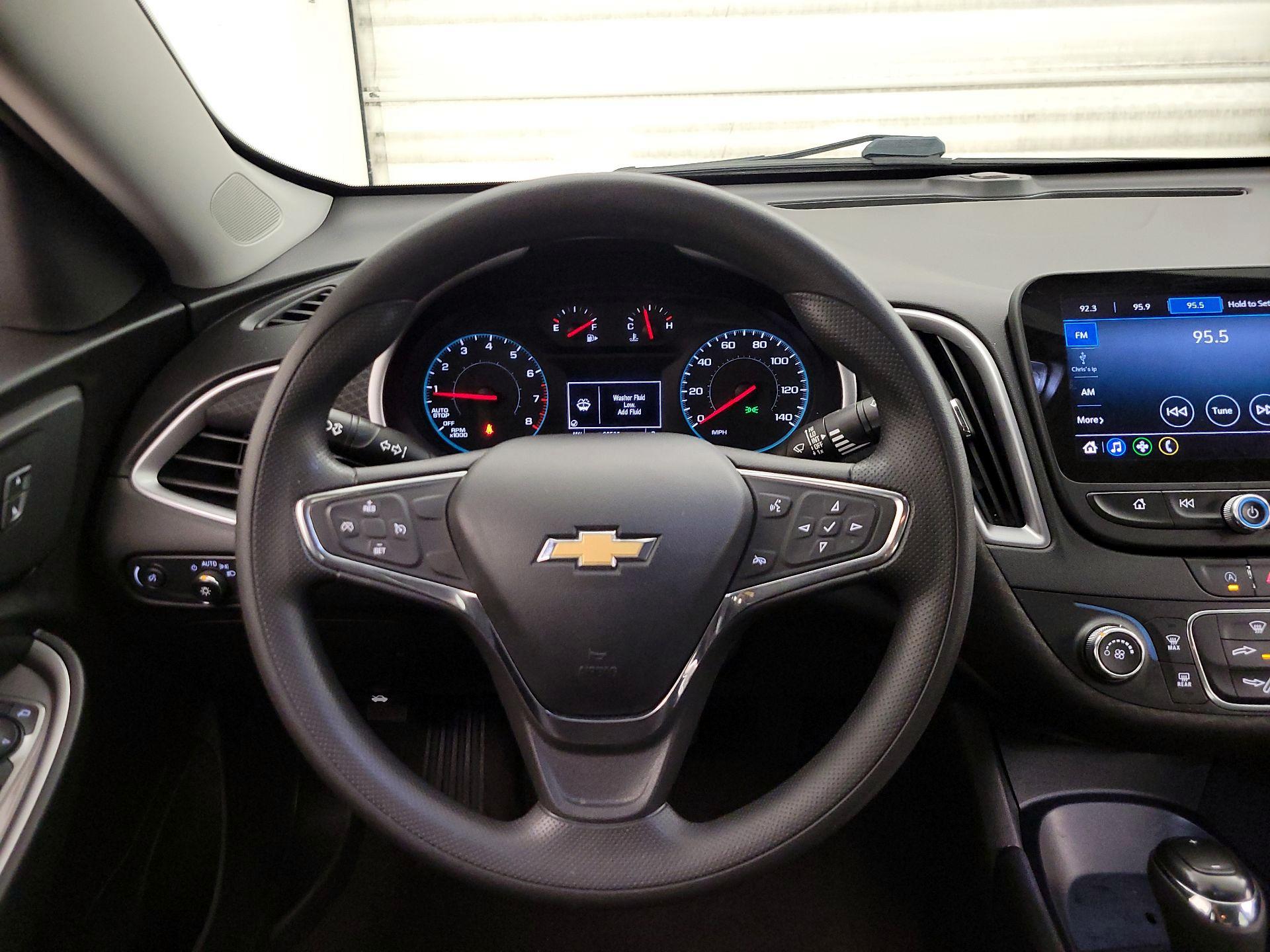 Thumbnail: 2020 Chevrolet Malibu - 10