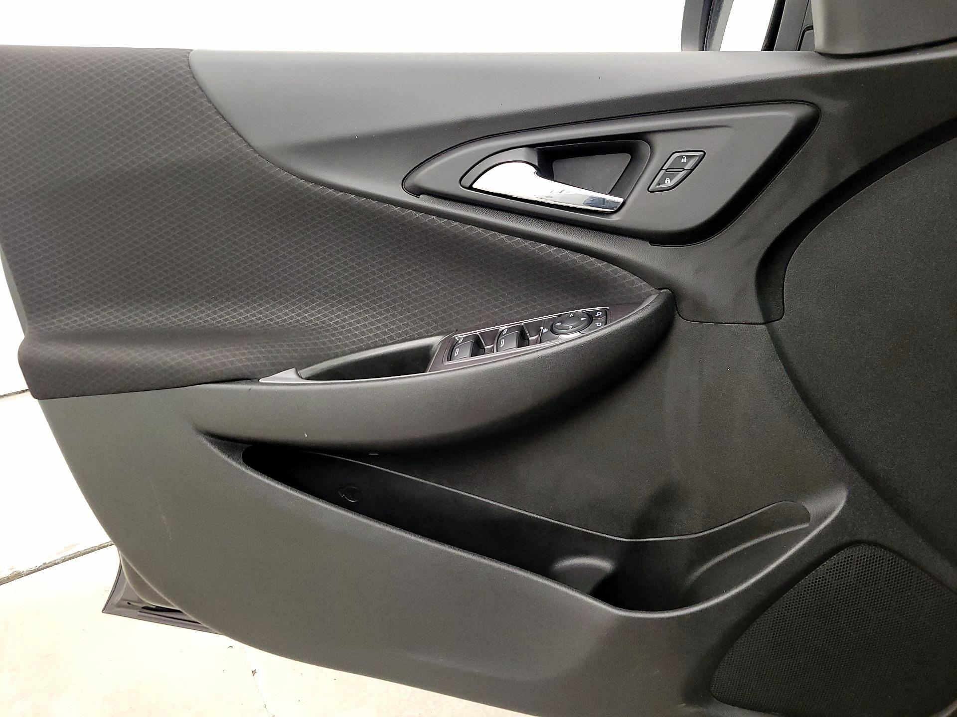 Thumbnail: 2020 Chevrolet Malibu - 12