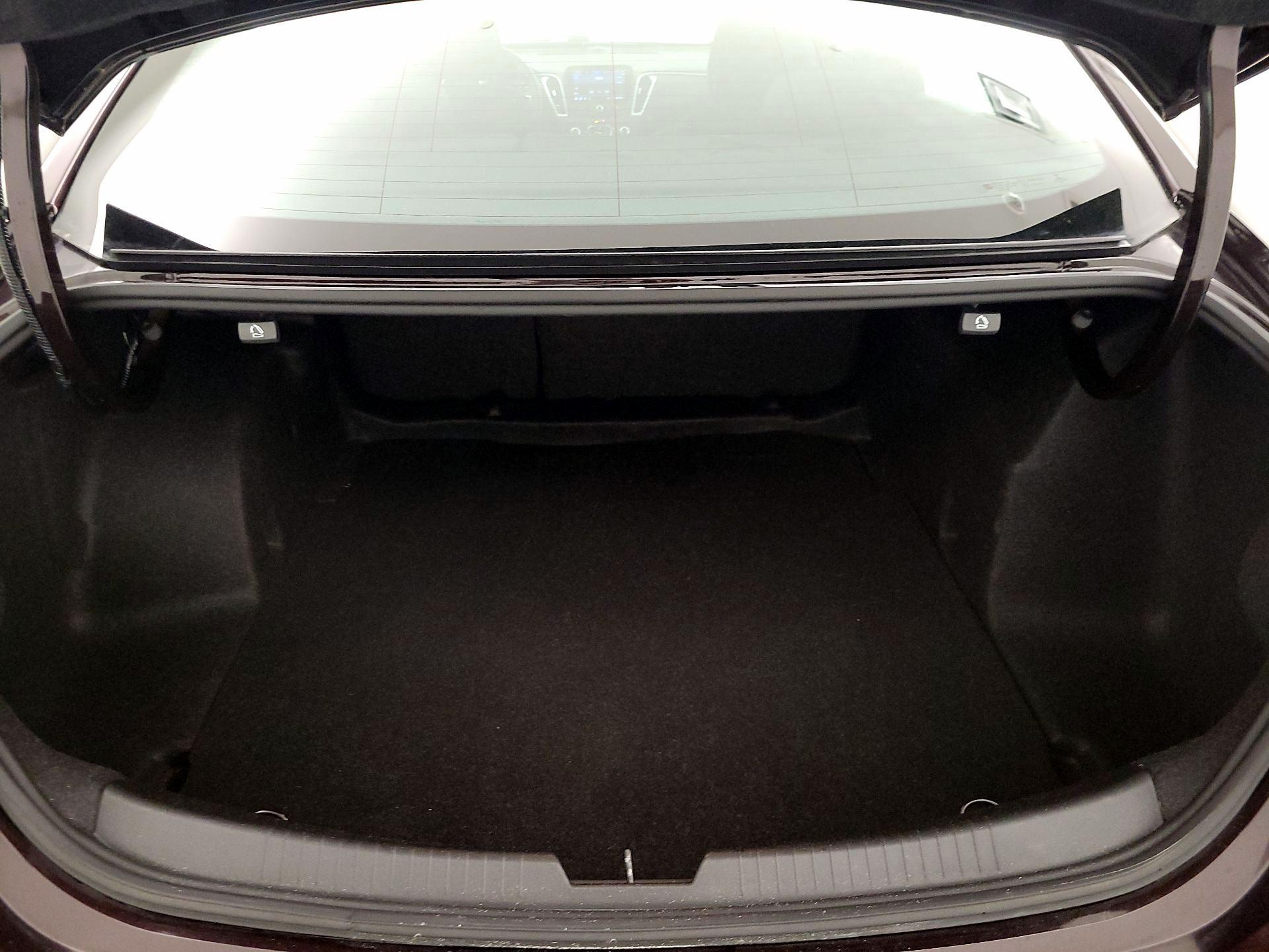 Thumbnail: 2020 Chevrolet Malibu - 20