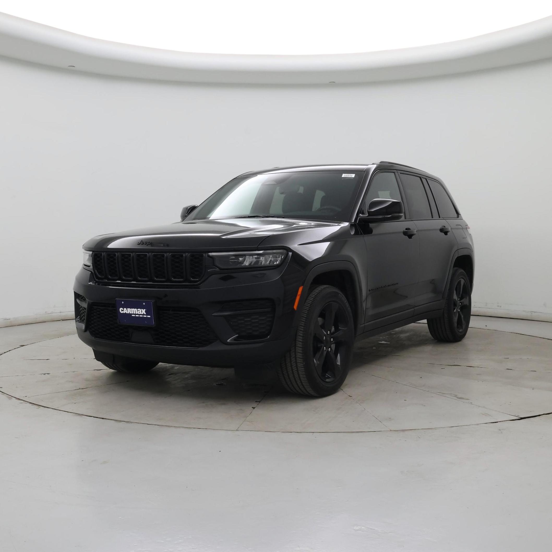 Thumbnail: 2023 Jeep Grand Cherokee - 4