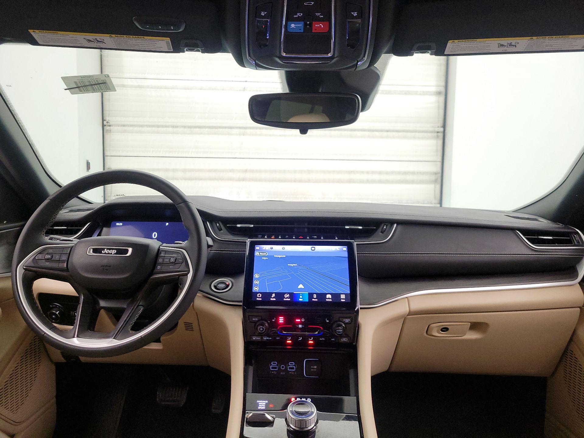 Thumbnail: 2023 Jeep Grand Cherokee - 9