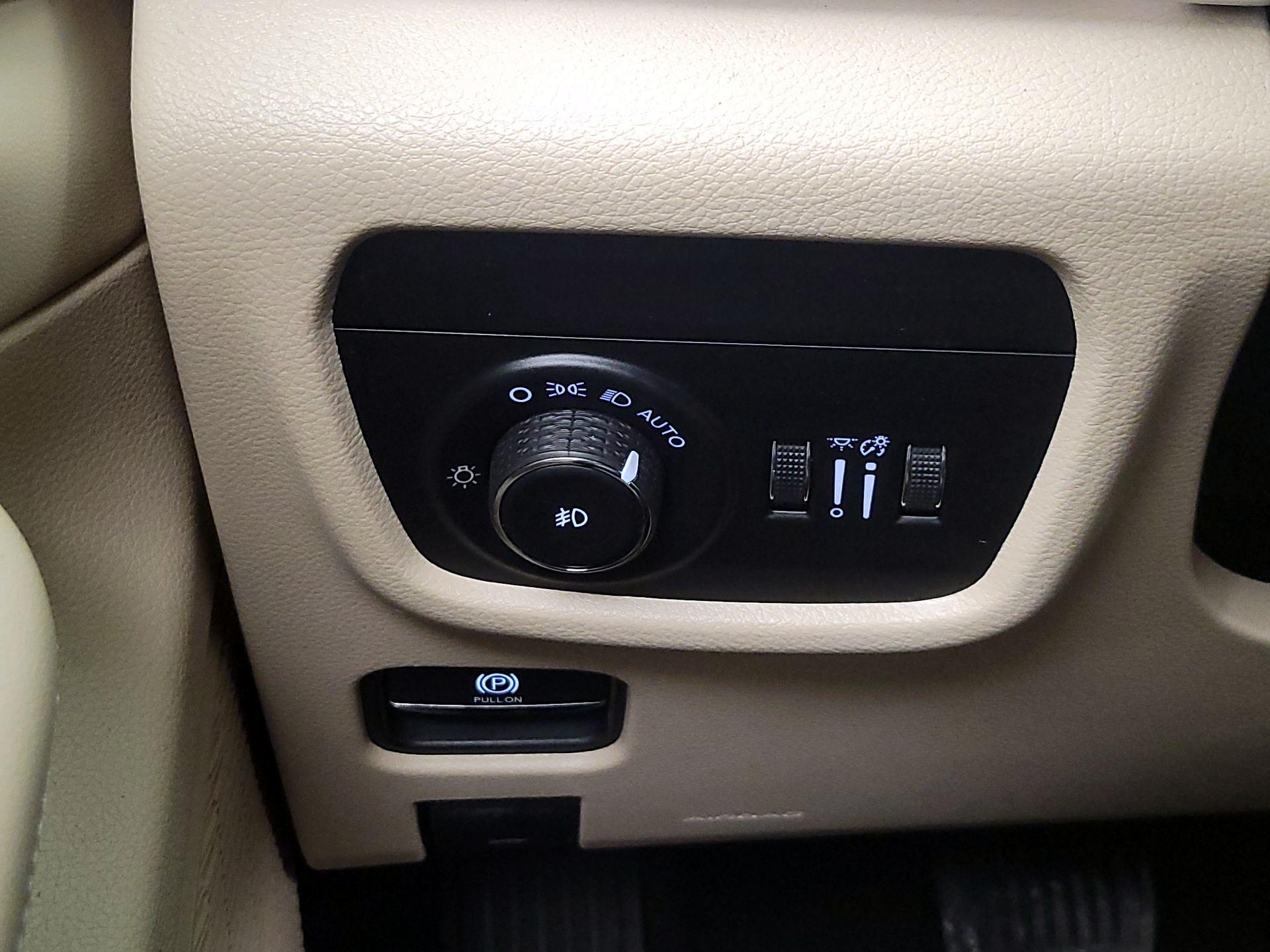 Thumbnail: 2023 Jeep Grand Cherokee - 13