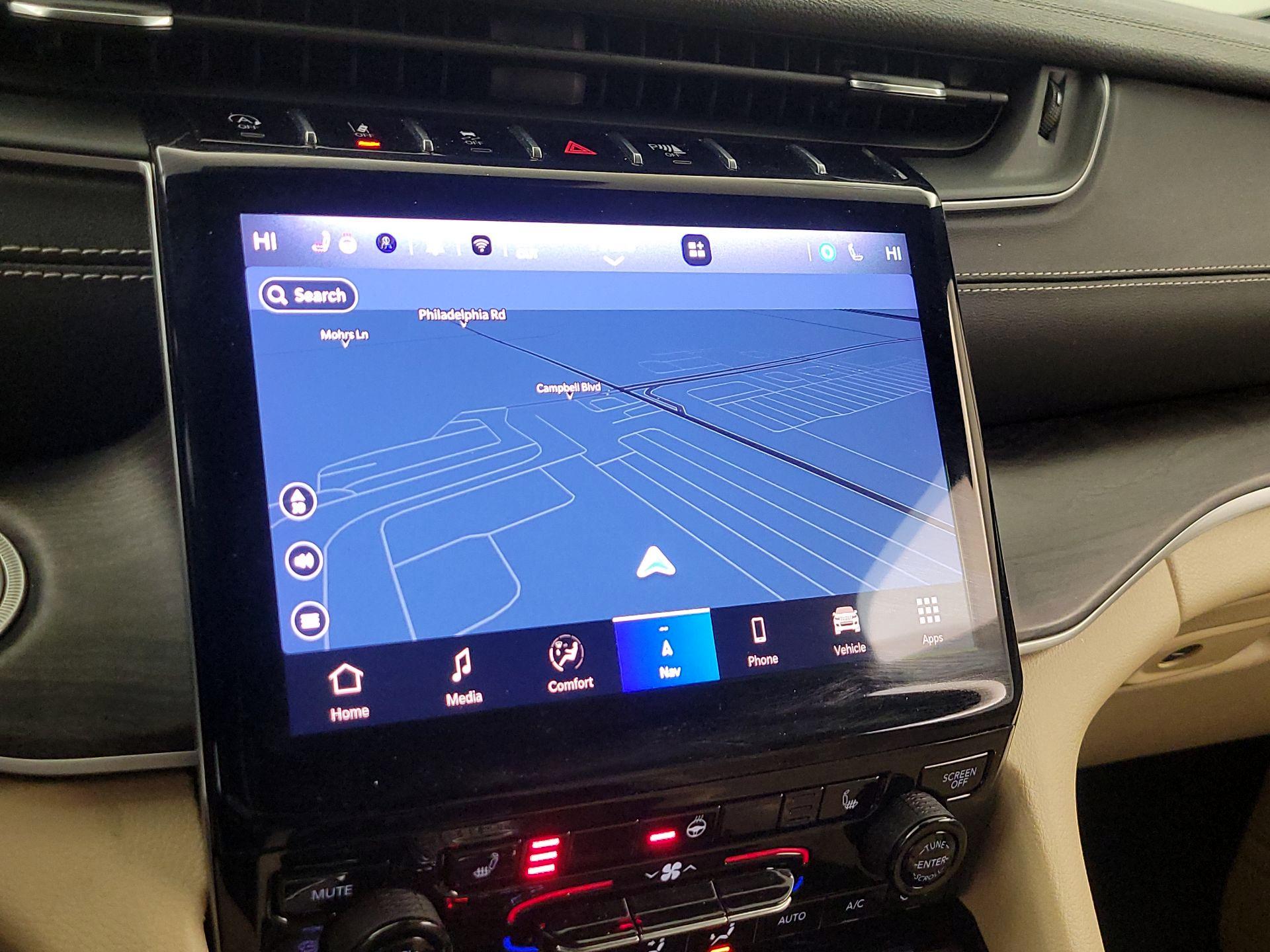 Thumbnail: 2023 Jeep Grand Cherokee - 14