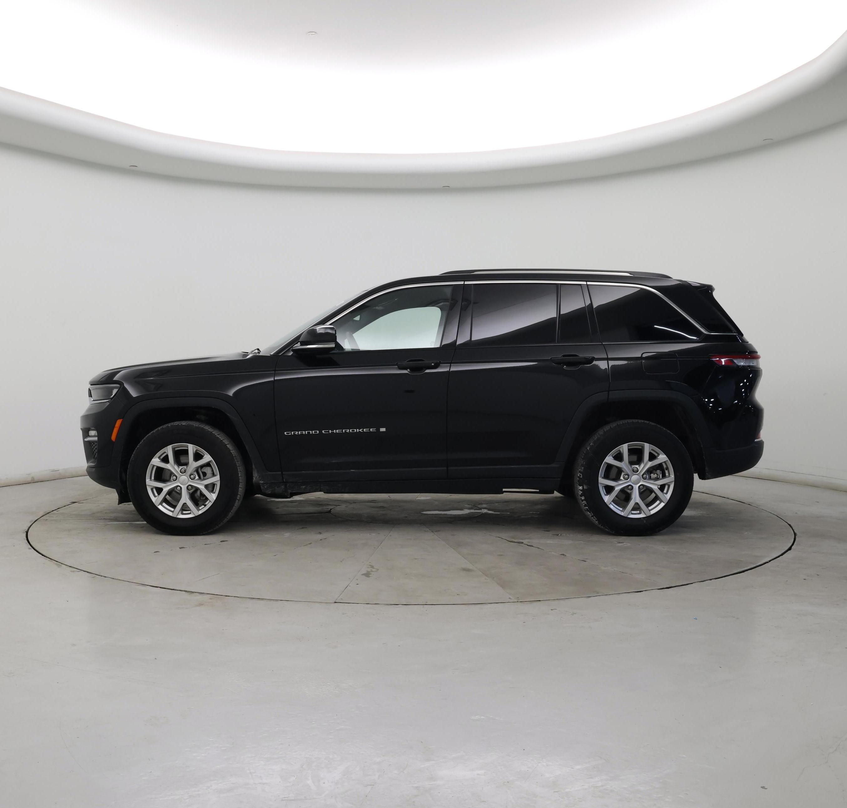 Thumbnail: 2023 Jeep Grand Cherokee - 3