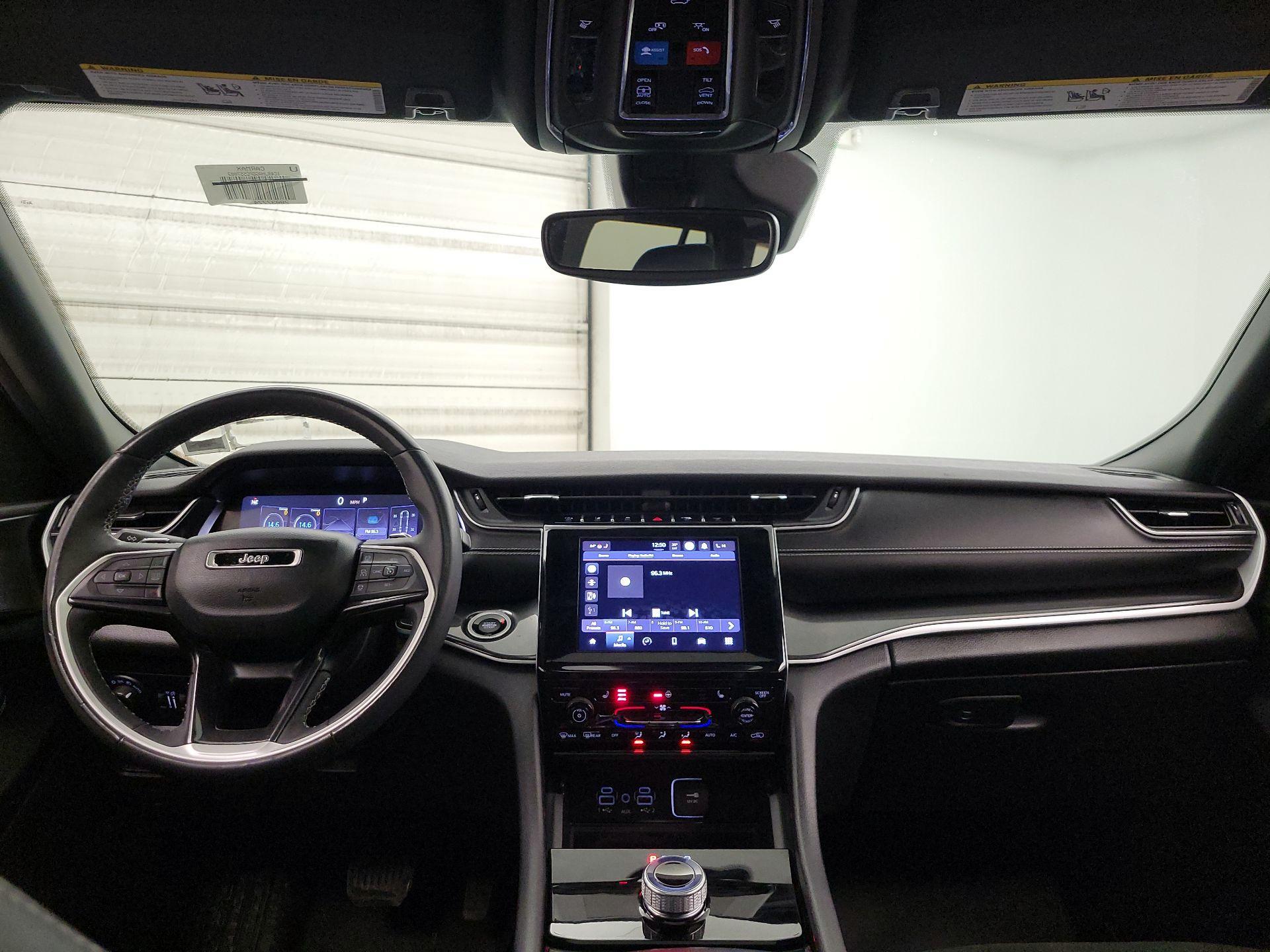 Thumbnail: 2023 Jeep Grand Cherokee - 9