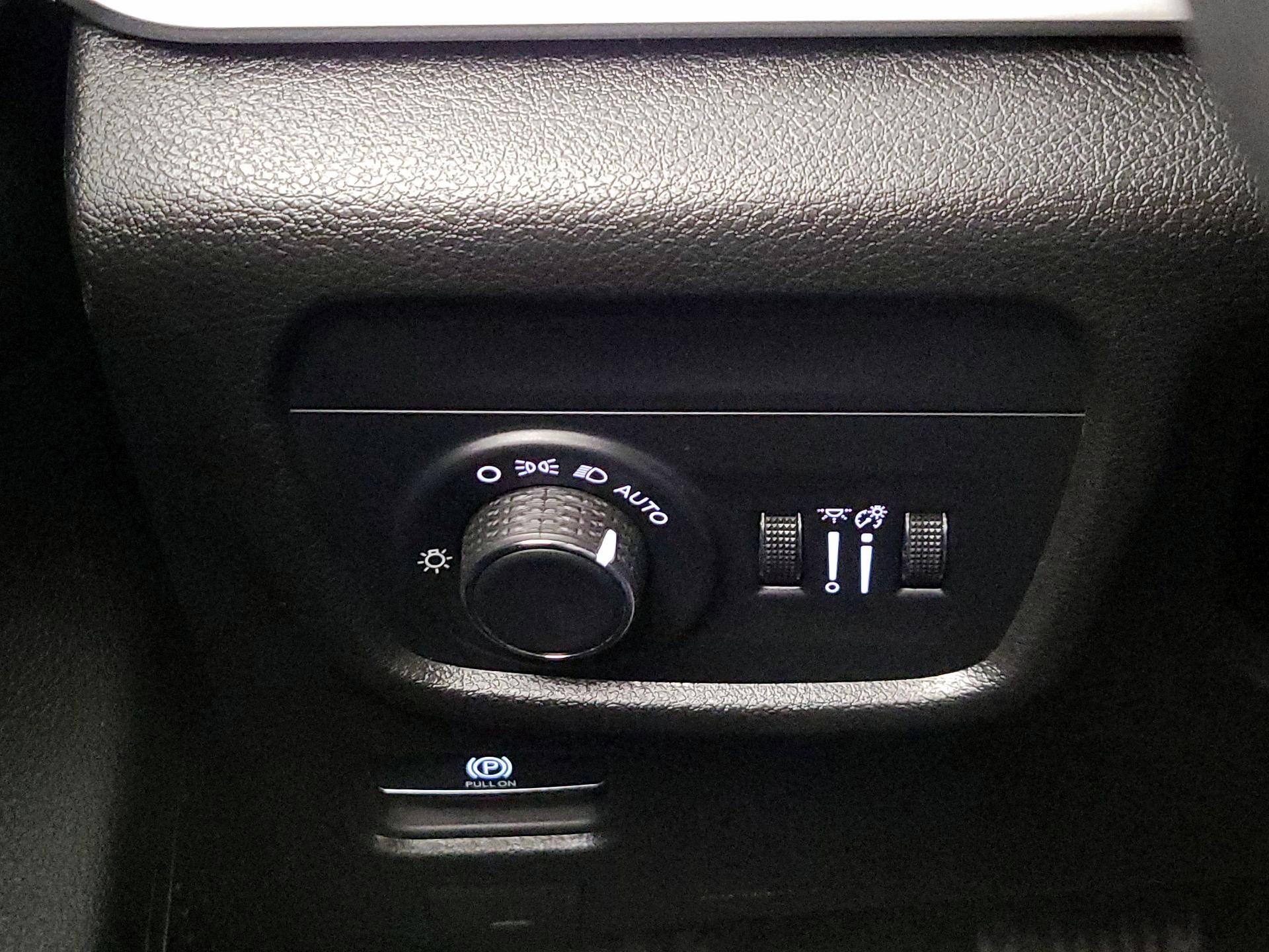 Thumbnail: 2023 Jeep Grand Cherokee - 13