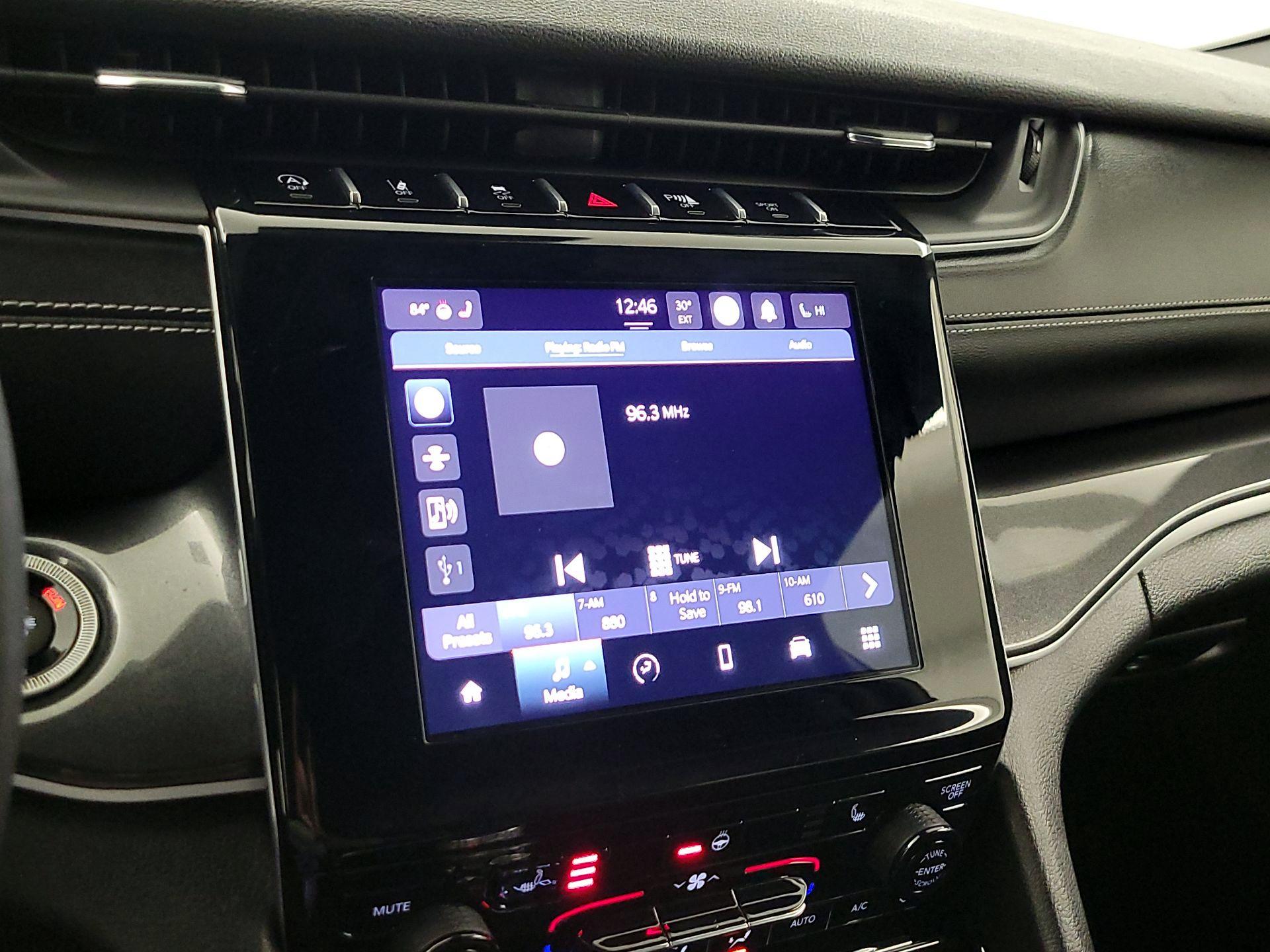 Thumbnail: 2023 Jeep Grand Cherokee - 15