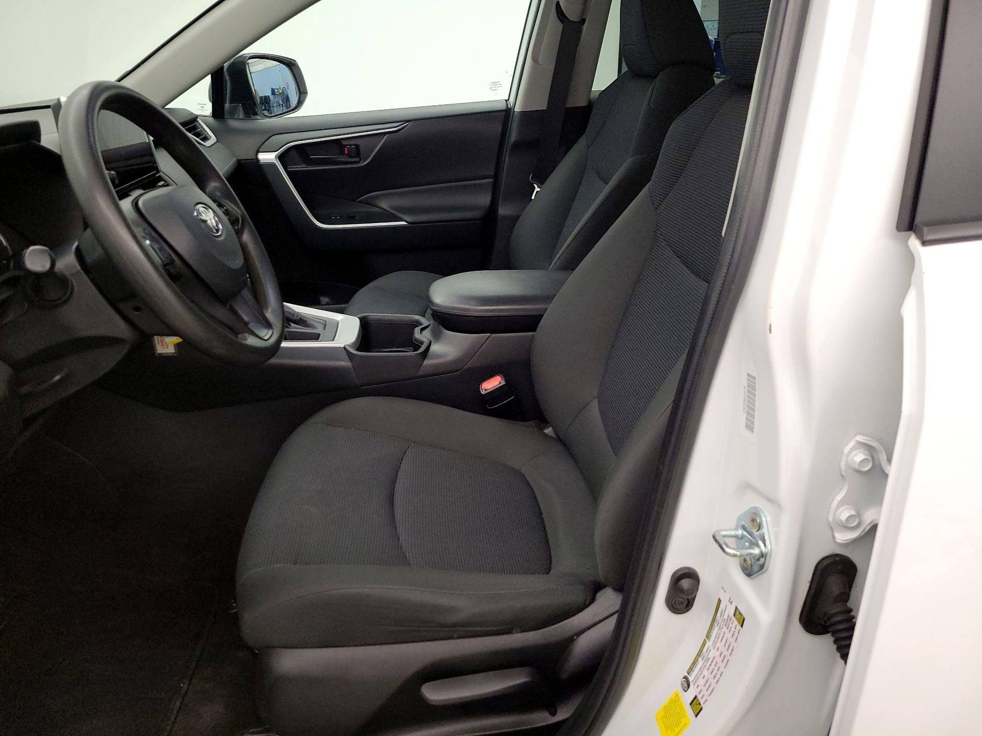 Thumbnail: 2024 Toyota RAV4 - 11