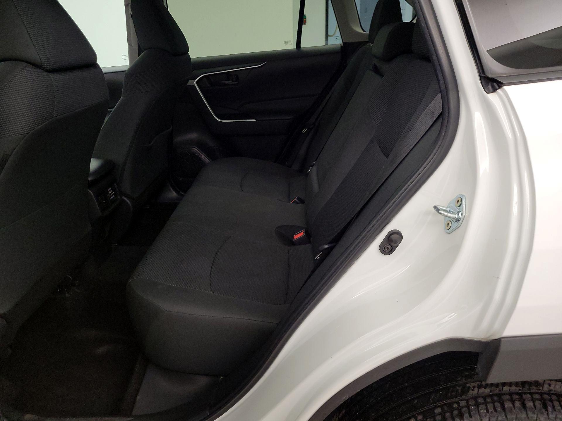 Thumbnail: 2024 Toyota RAV4 - 18