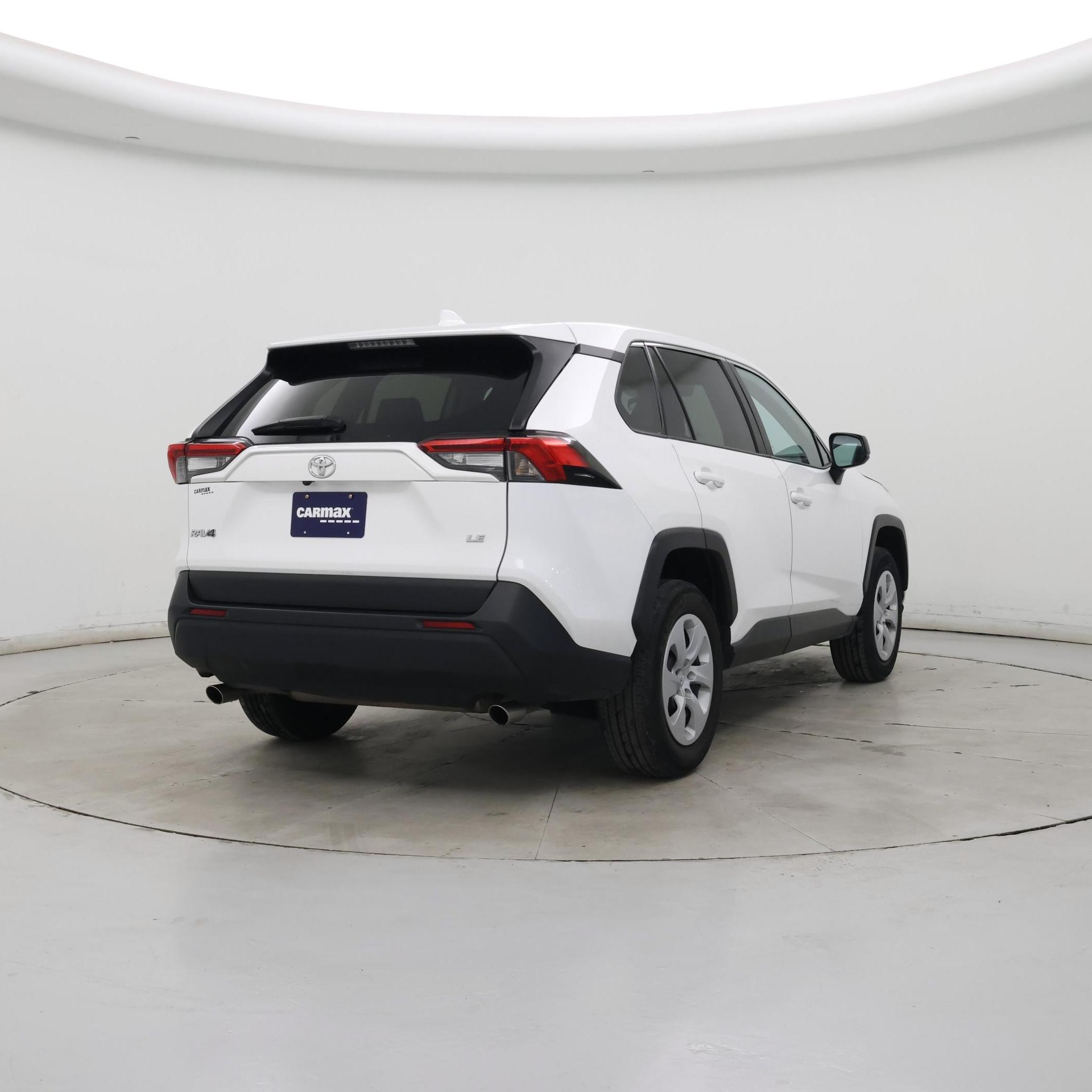 Thumbnail: 2024 Toyota RAV4 - 8