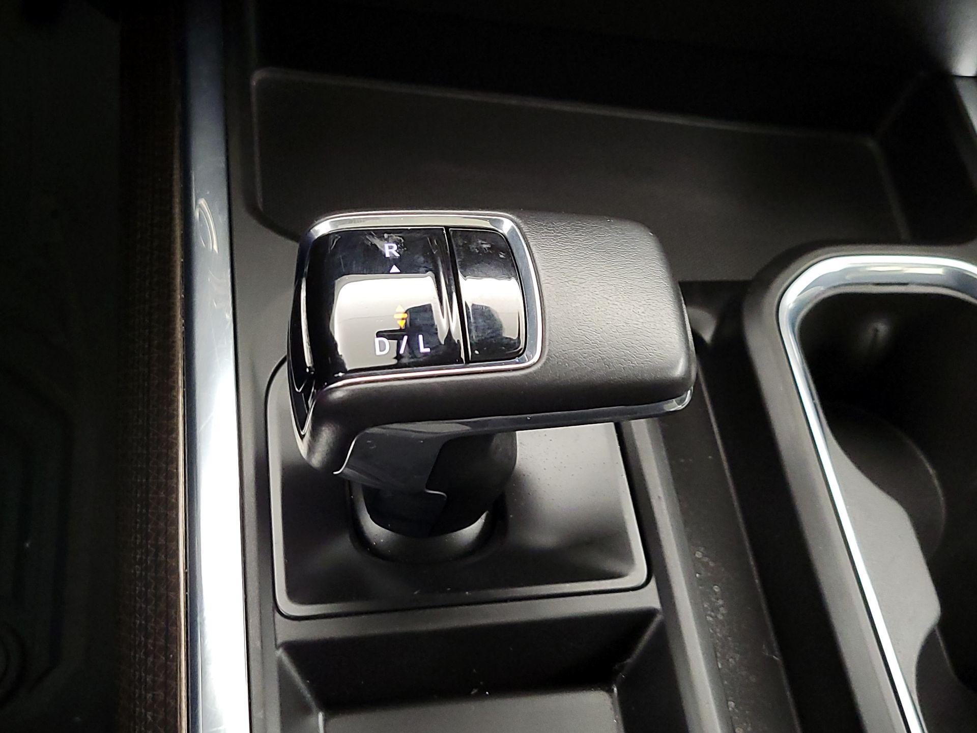 Thumbnail: 2022 Chevrolet Silverado 1500 - 17