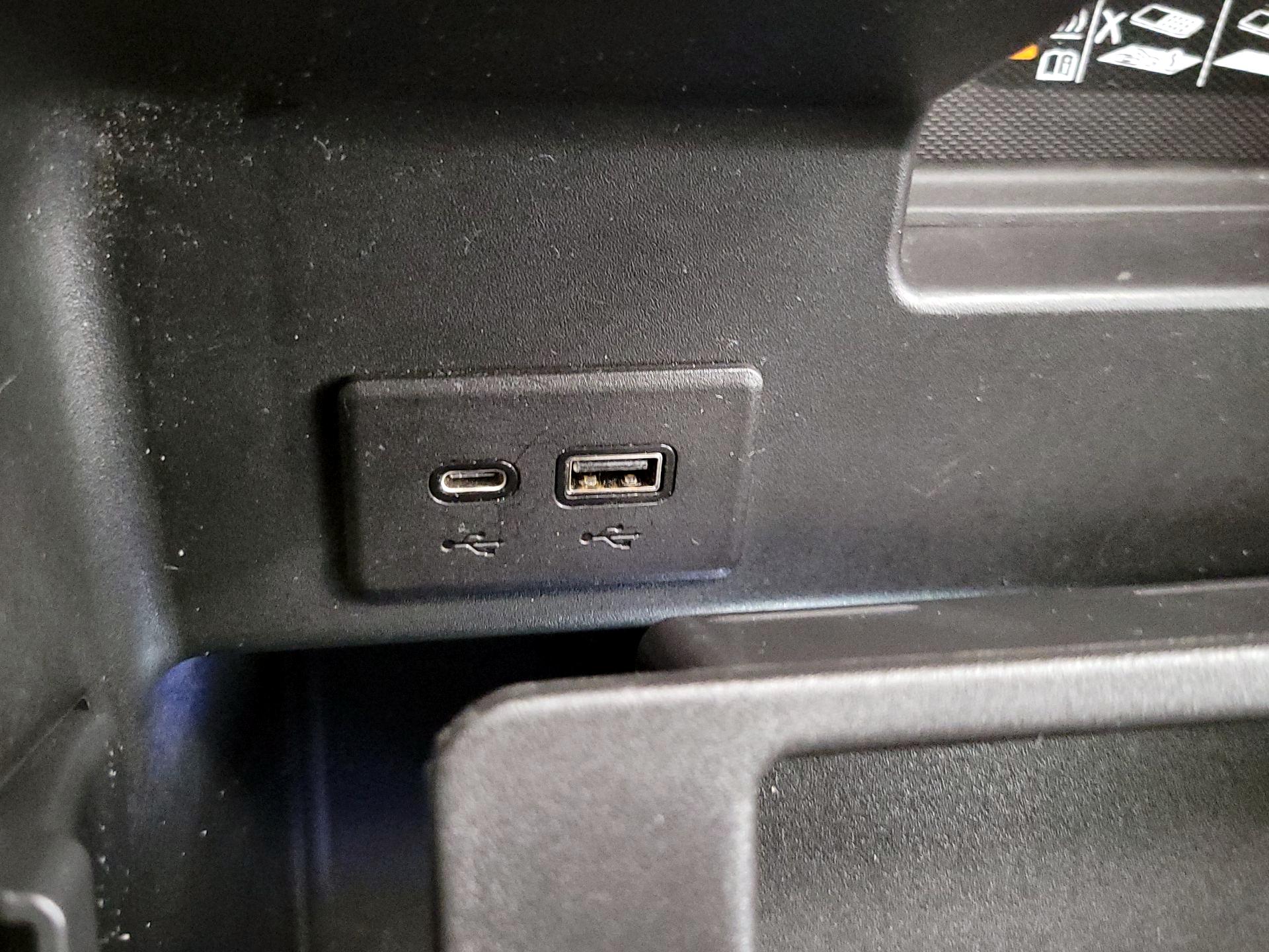 Thumbnail: 2022 Chevrolet Silverado 1500 - 18