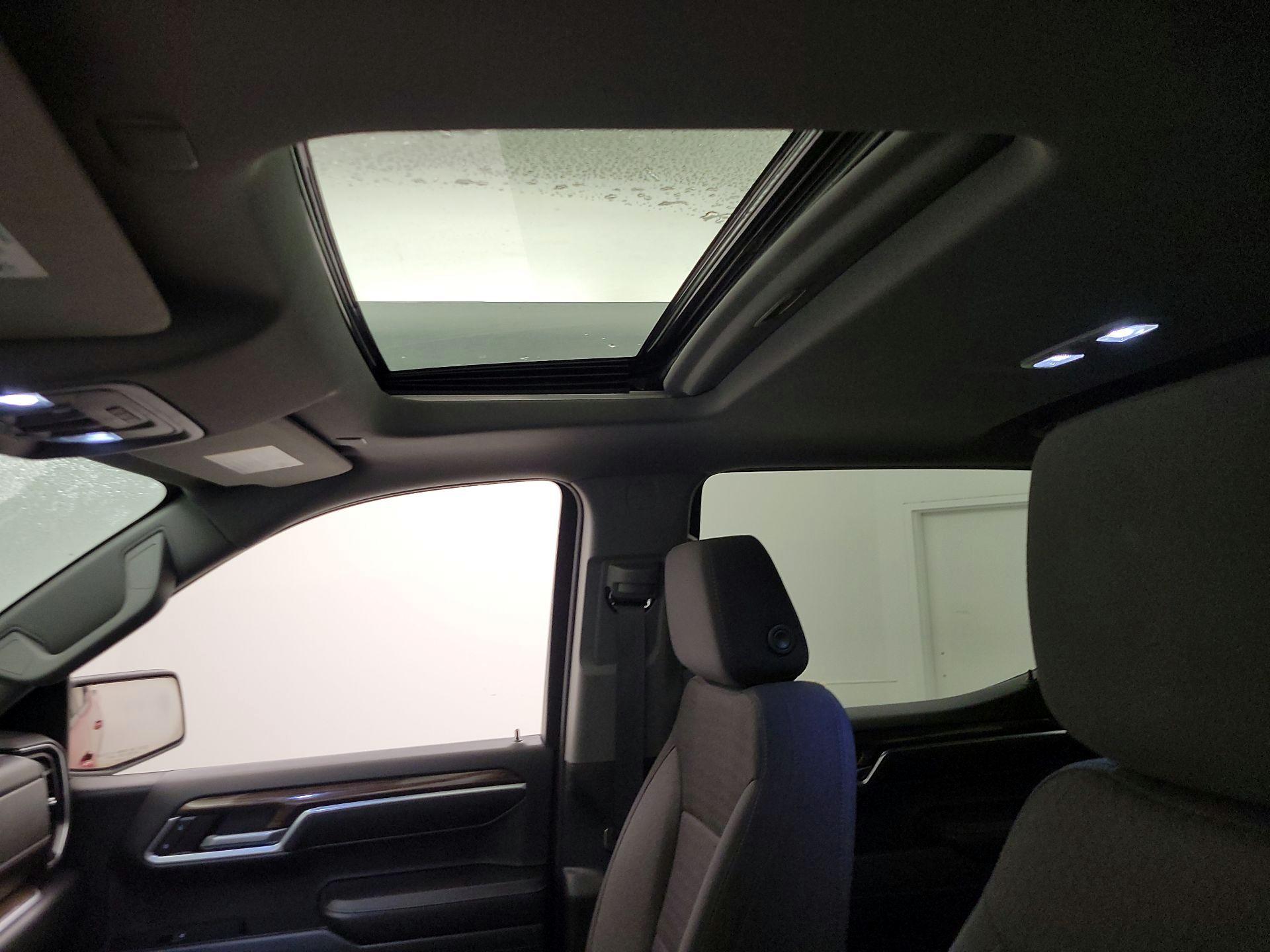 Thumbnail: 2022 Chevrolet Silverado 1500 - 19