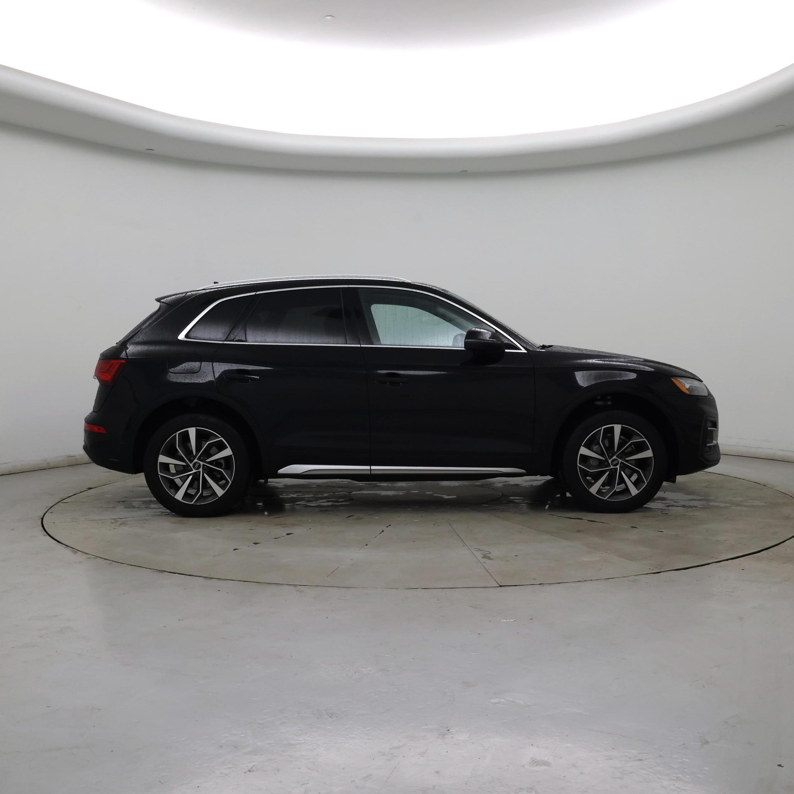 Thumbnail: 2021 Audi Q5 - 7