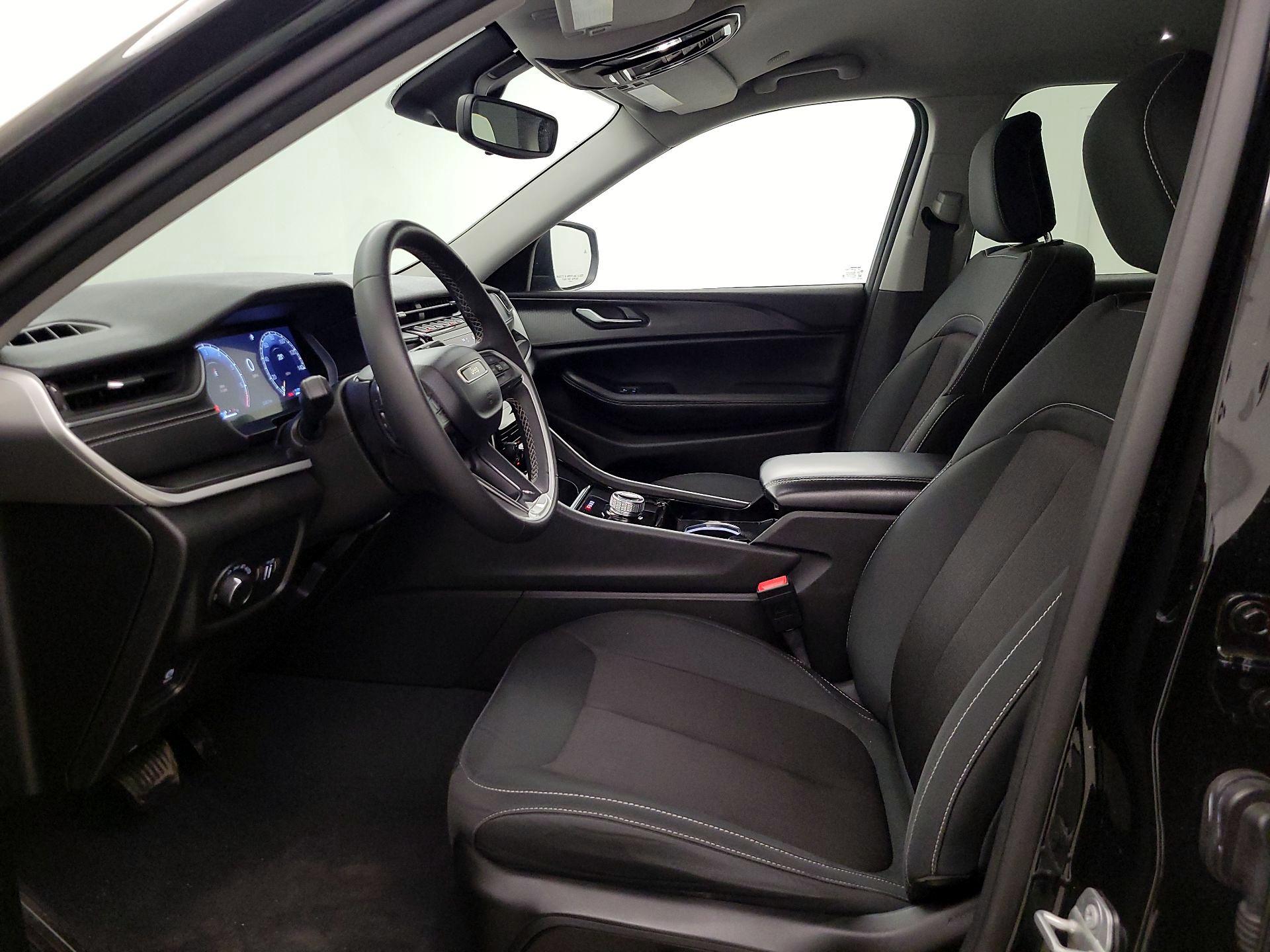 Thumbnail: 2023 Jeep Grand Cherokee L - 11