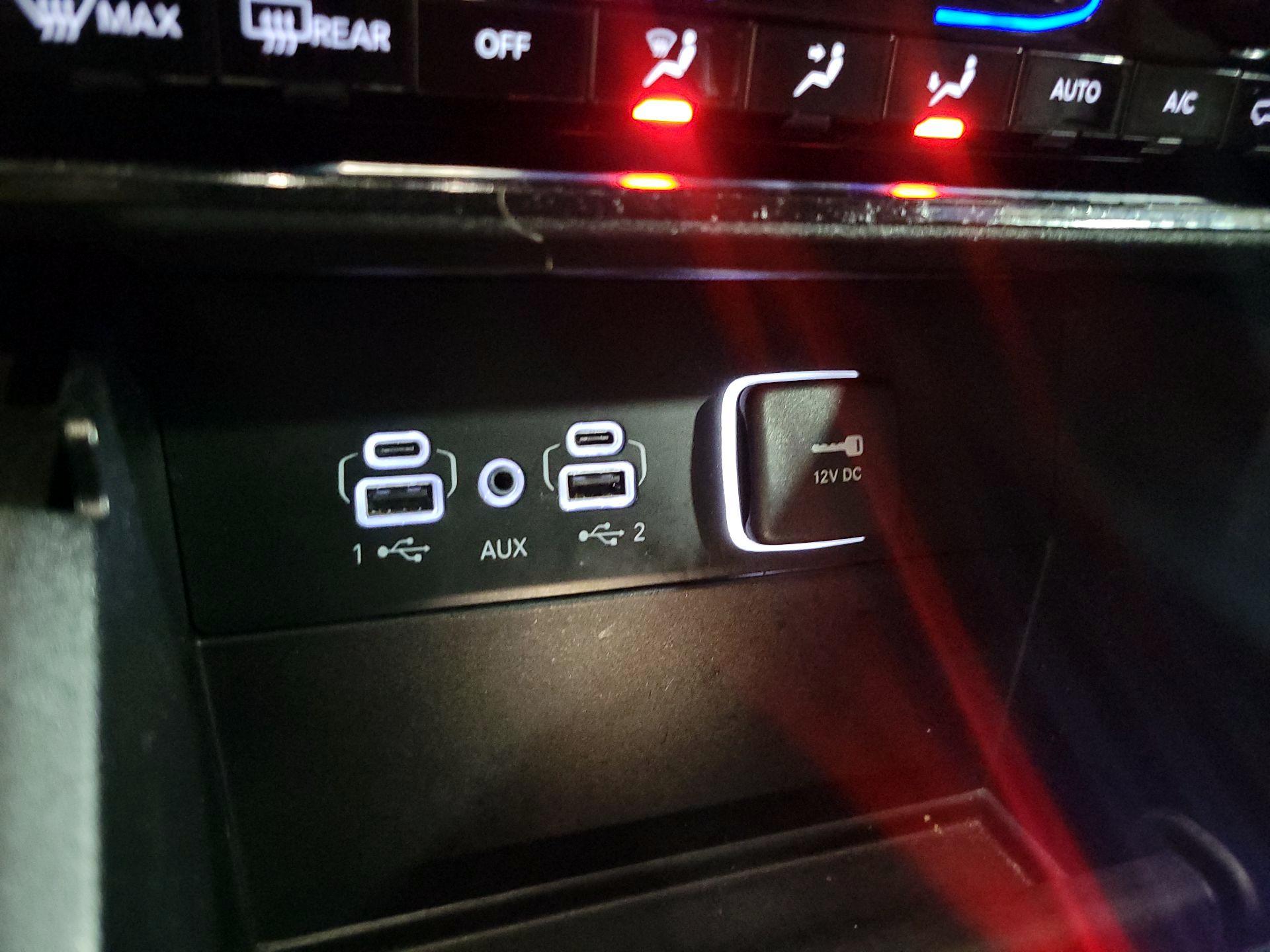 Thumbnail: 2023 Jeep Grand Cherokee L - 18