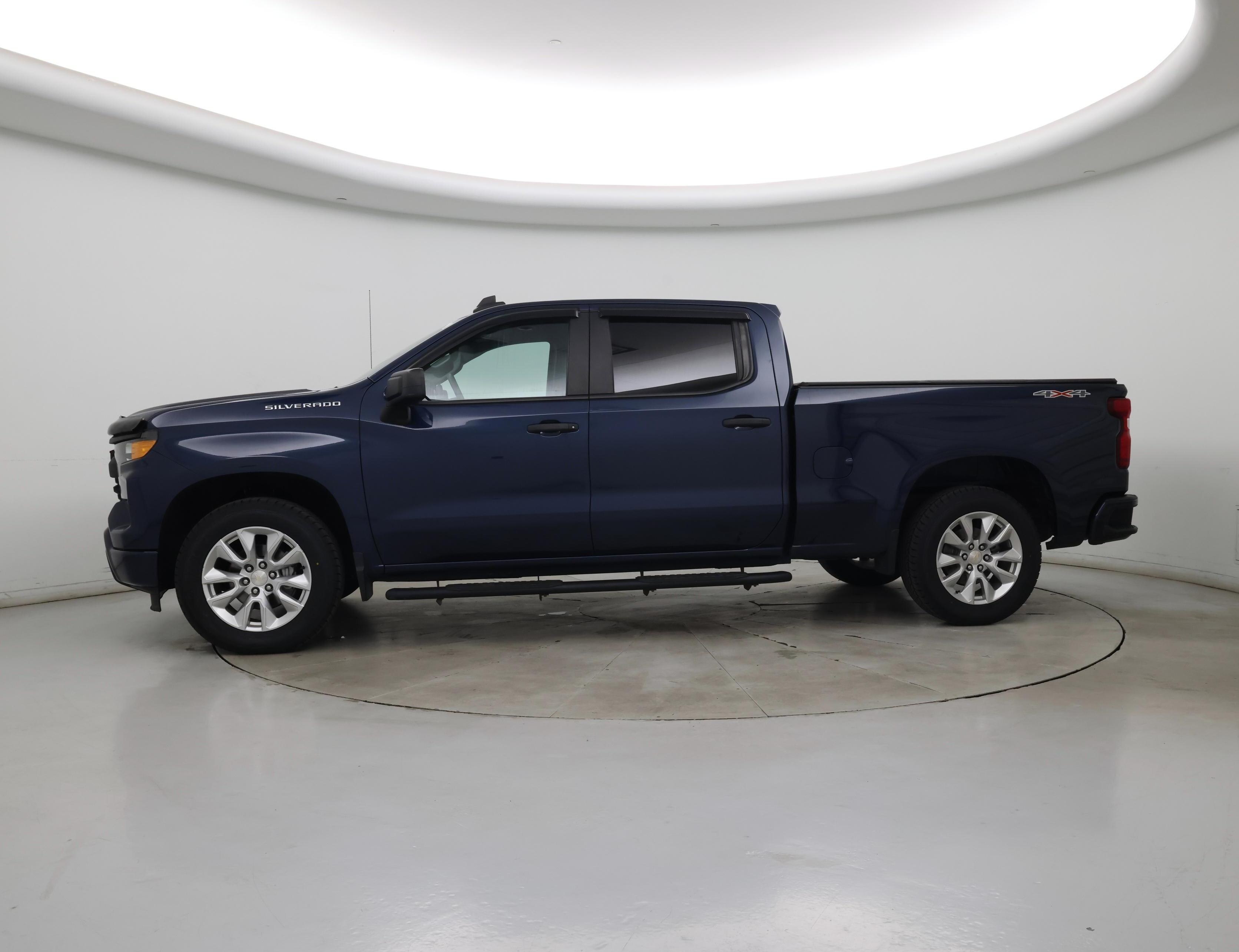 Thumbnail: 2022 Chevrolet Silverado 1500 - 3