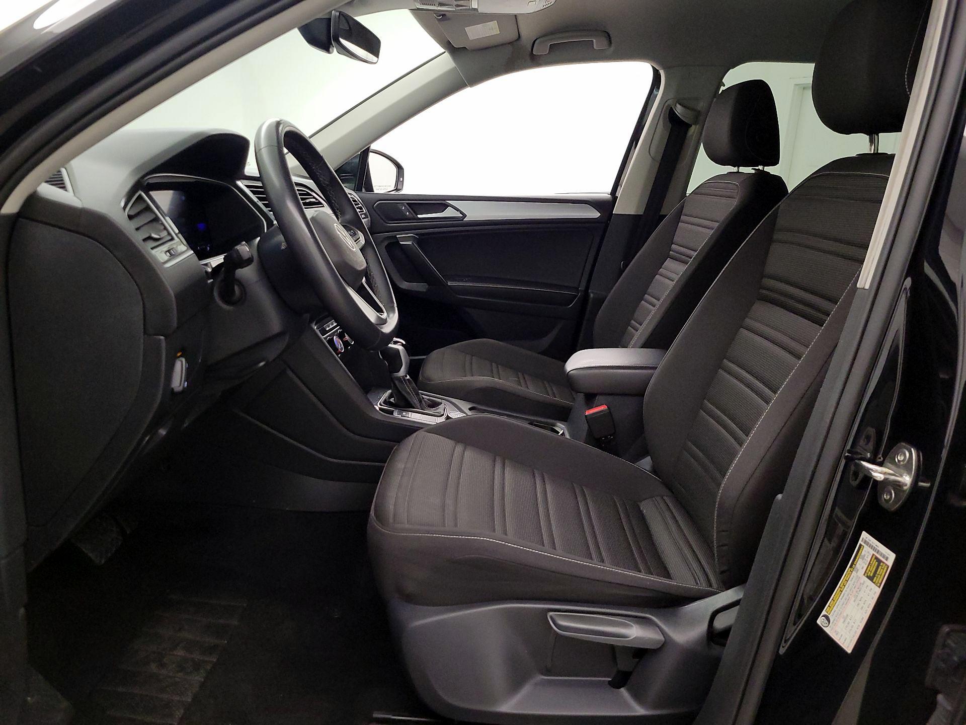 Thumbnail: 2024 Volkswagen Tiguan - 11