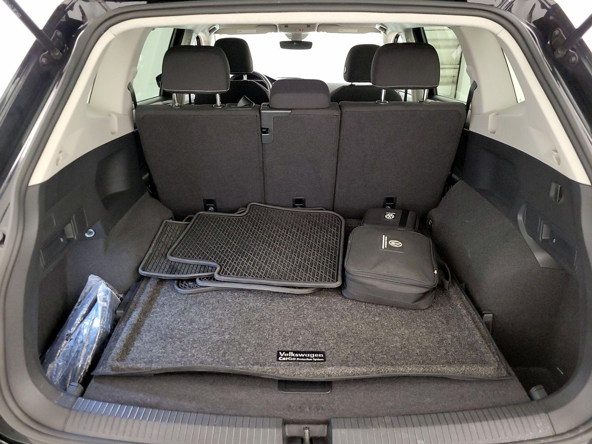 Thumbnail: 2024 Volkswagen Tiguan - 19