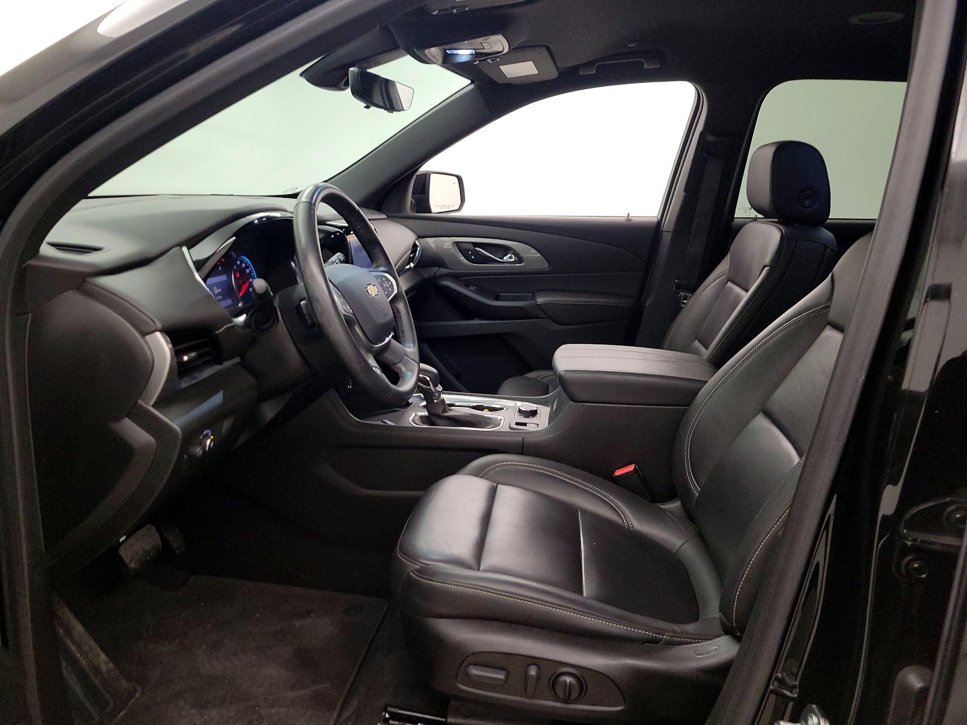 Thumbnail: 2023 Chevrolet Traverse - 11